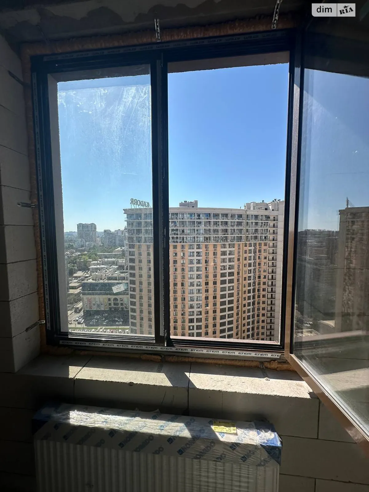 Продается 1-комнатная квартира 25.5 кв. м в Одессе, ул. Генуэзская, 1/1 - фото 1