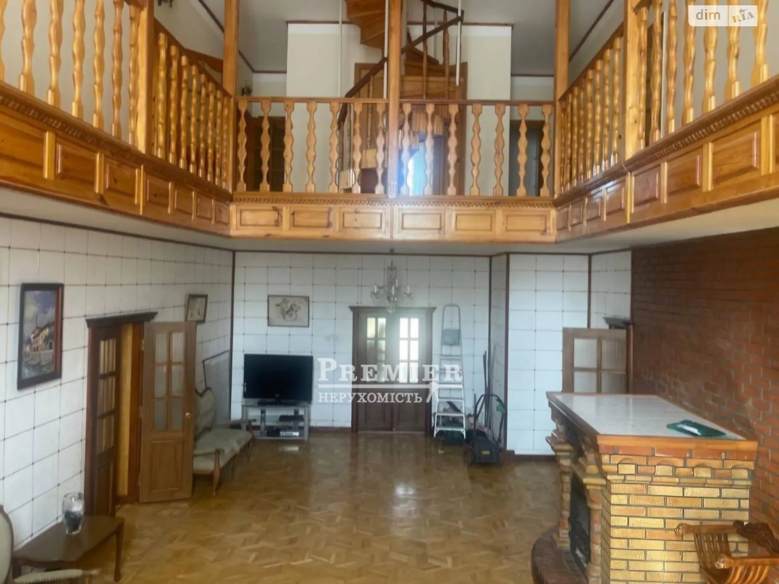 Продается дом на 3 этажа 620.7 кв. м с подвалом, цена: 400000 $ - фото 1