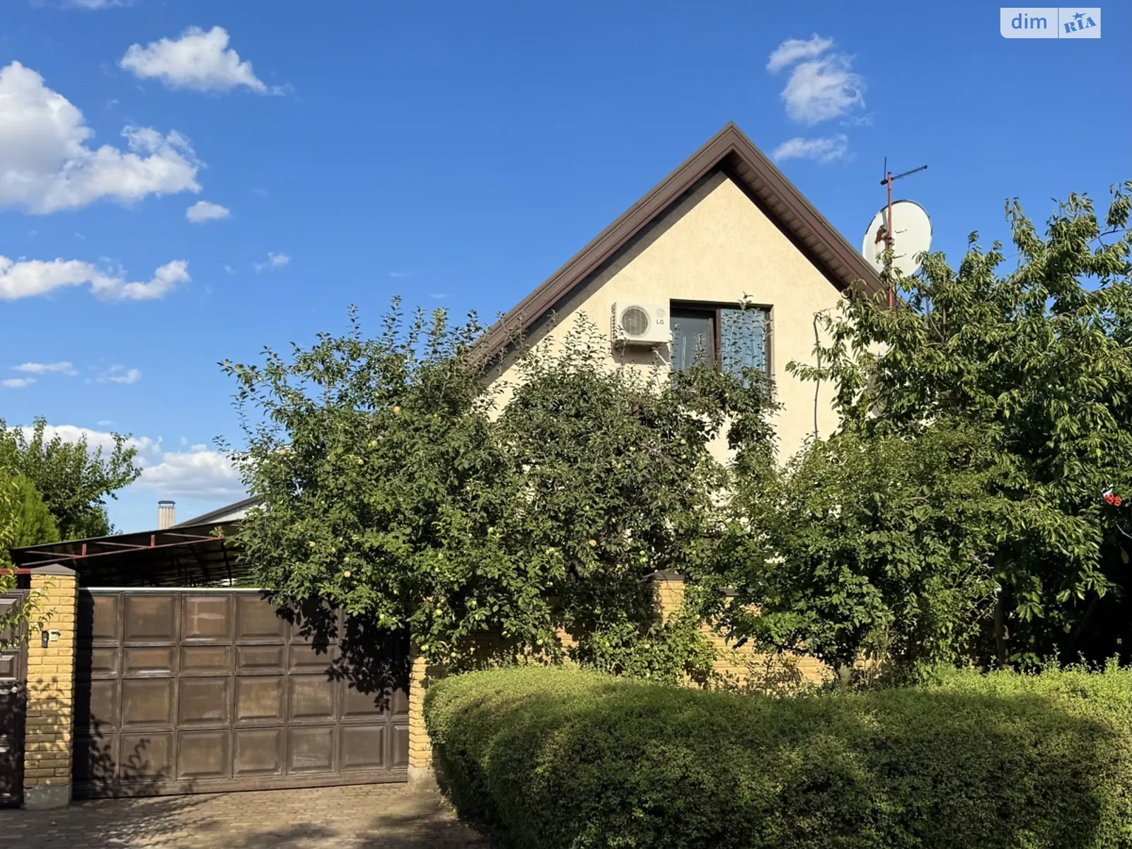 Продается дом на 2 этажа 162.5 кв. м с камином, цена: 125000 $ - фото 1