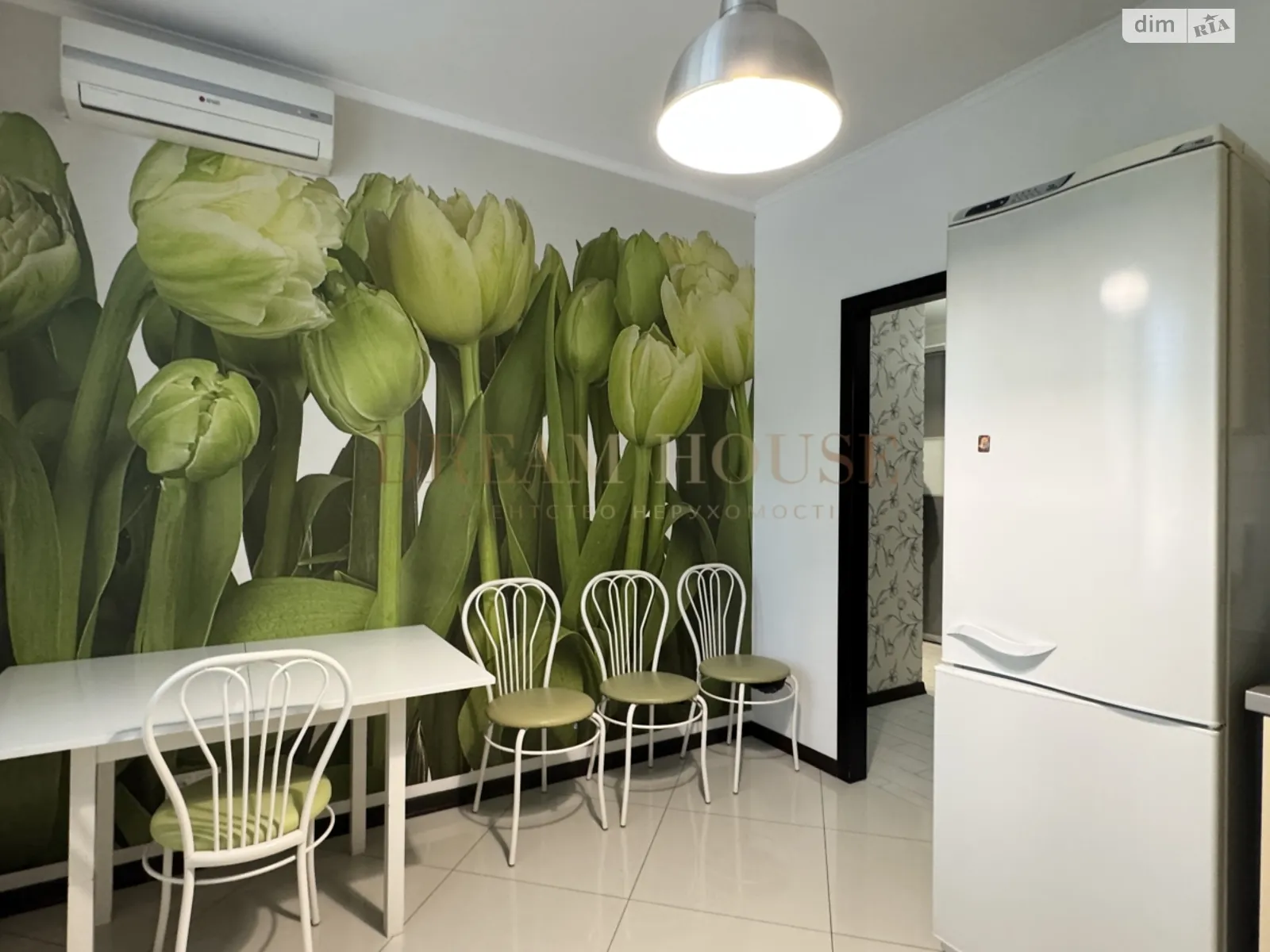 Продается 2-комнатная квартира 67 кв. м в Буче, ул. Мечты(Независимости), 59В - фото 1