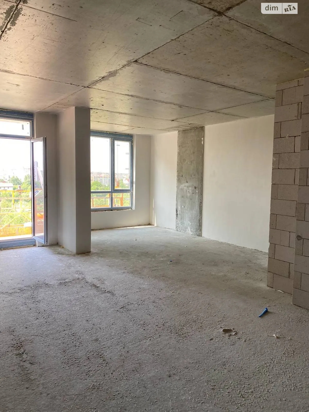 Продається 1-кімнатна квартира 45 кв. м у Івано-Франківську, вул. Героїв Миколаєва(Сєченова), 129 - фото 1