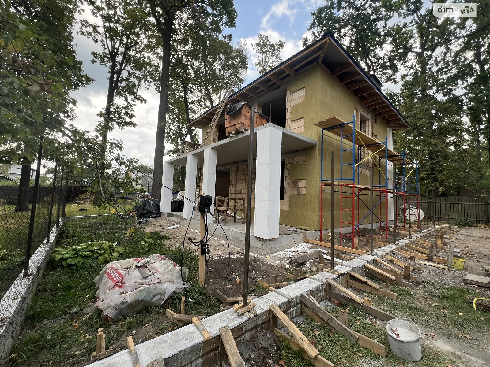 Продается дом на 2 этажа 120 кв. м с баней/сауной, цена: 185000 $ - фото 1
