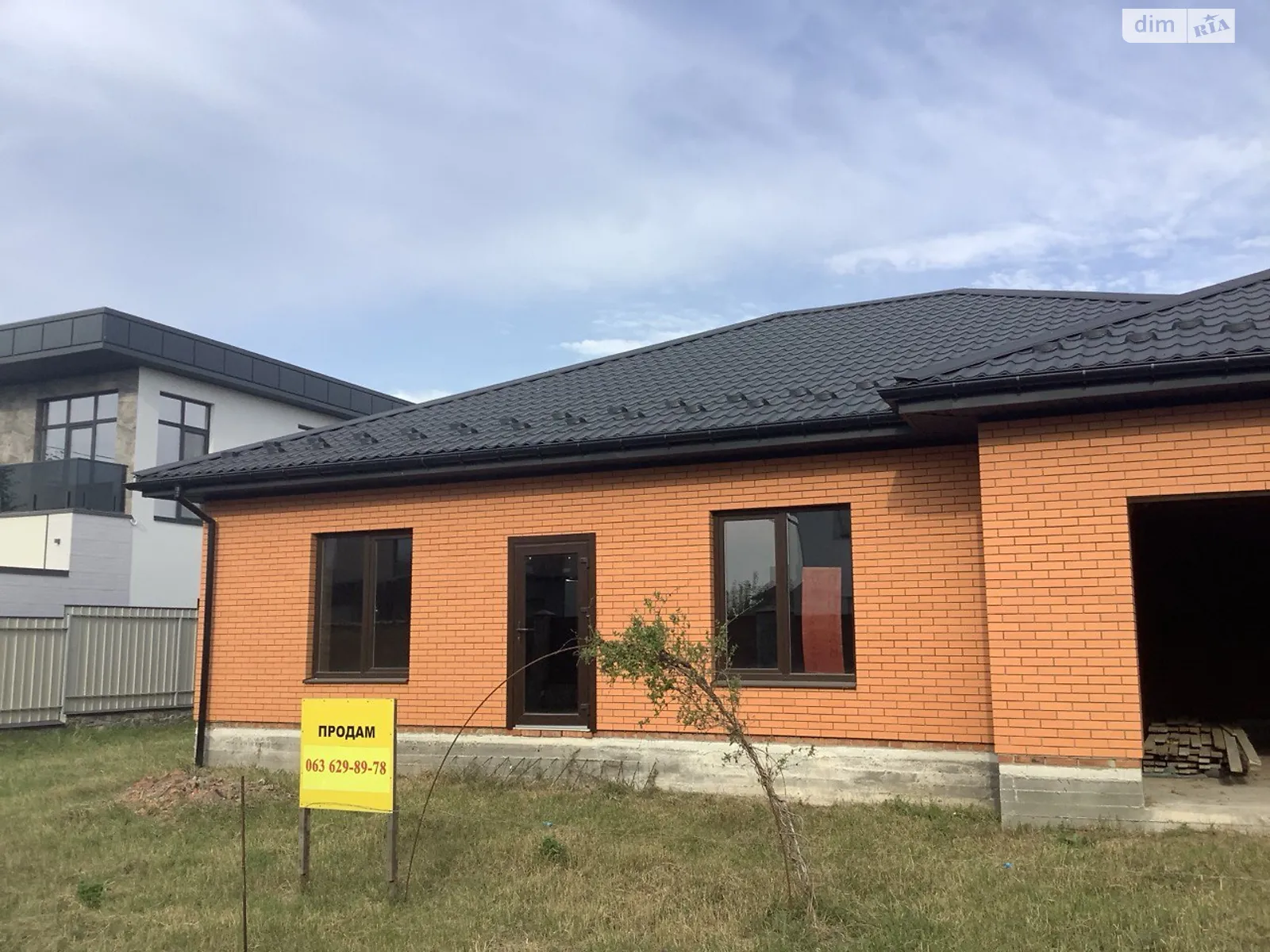 Продается одноэтажный дом 100 кв. м с мансардой, цена: 130000 $ - фото 1