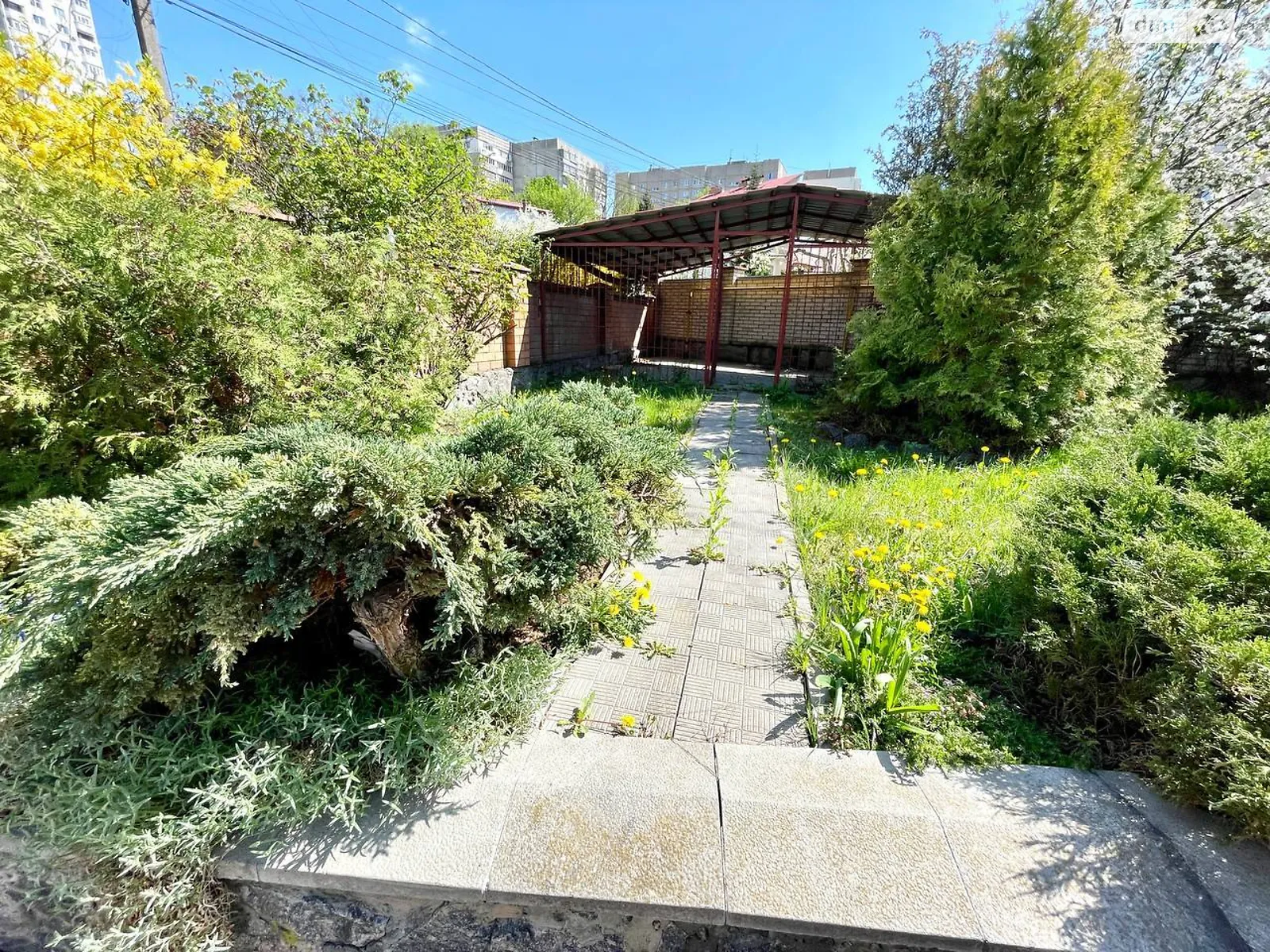 Сдается в аренду дом на 2 этажа 360 кв. м с садом, цена: 1175 $ - фото 1