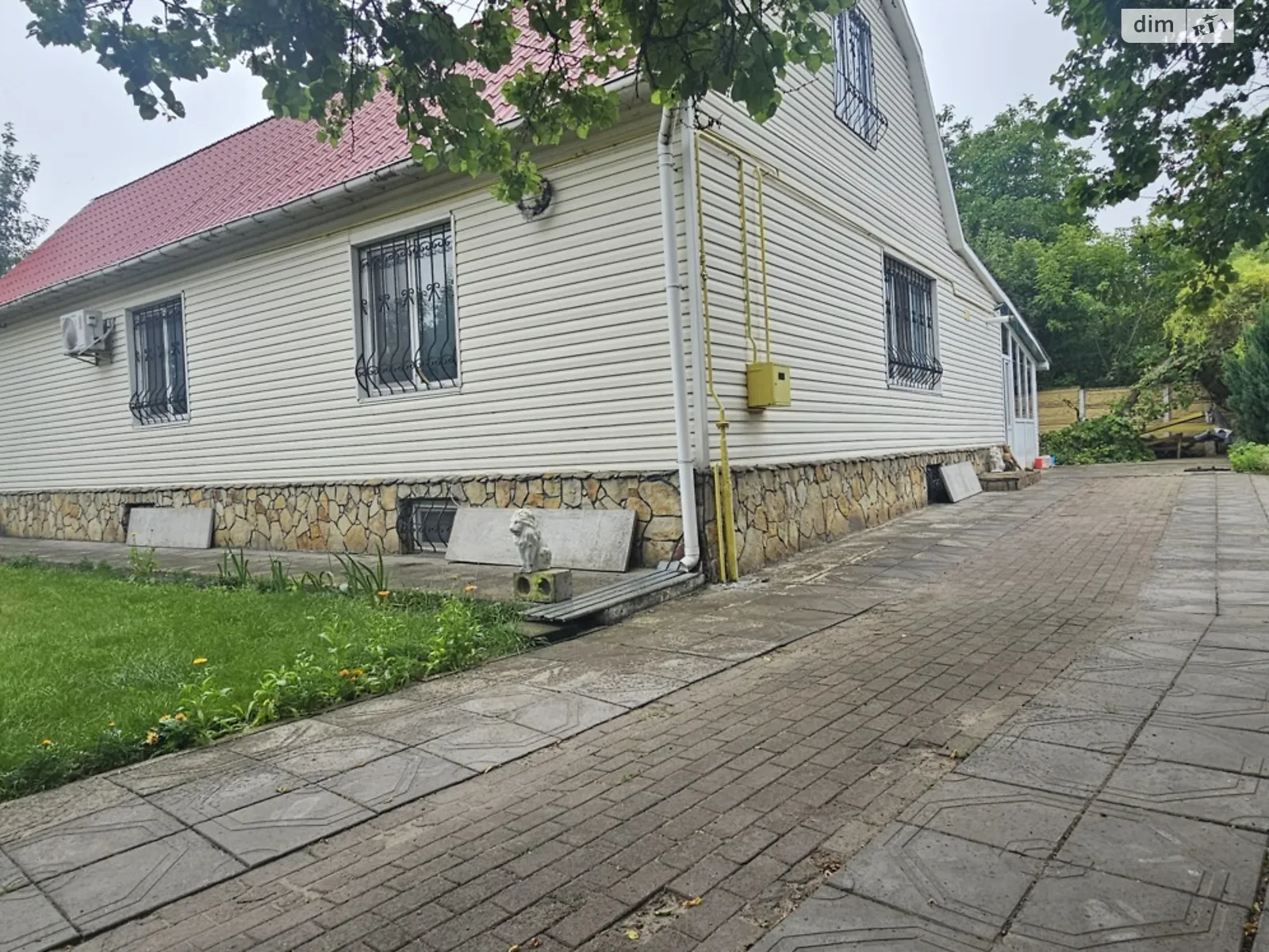 Продается дом на 2 этажа 209.1 кв. м с садом, цена: 92500 $ - фото 1