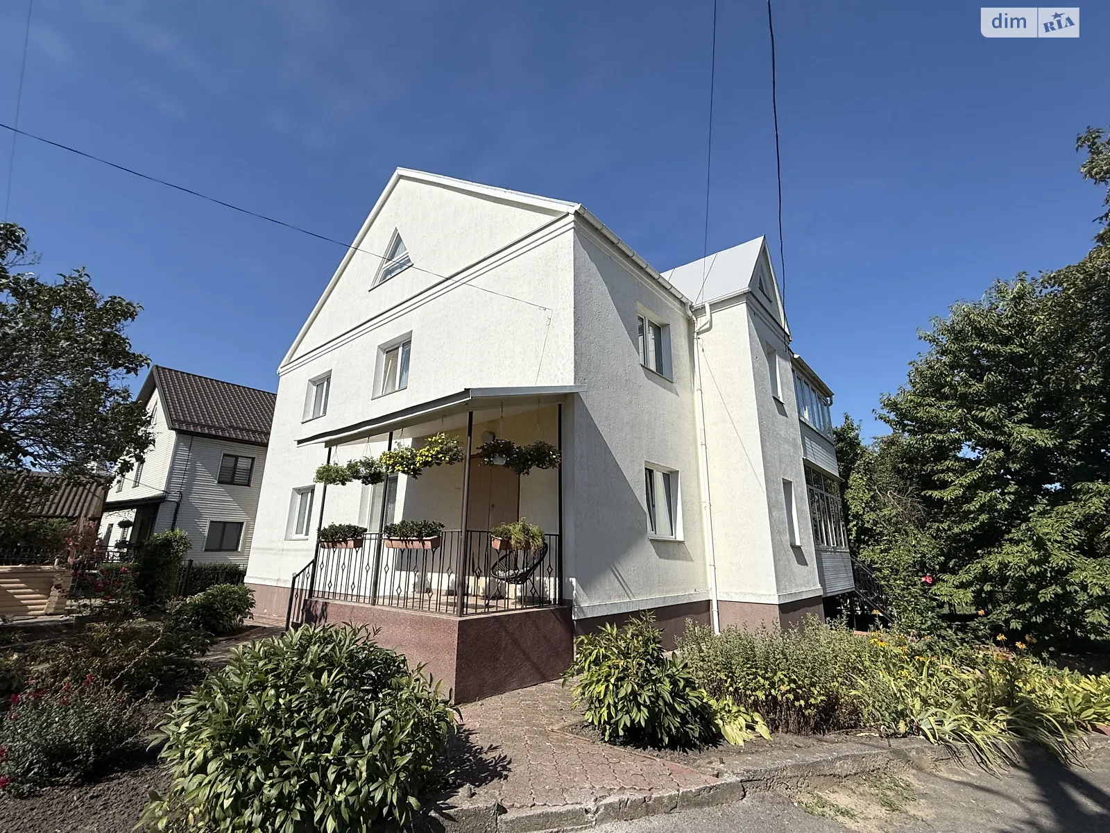 Продается дом на 2 этажа 307.7 кв. м с бассейном, цена: 195000 $ - фото 1