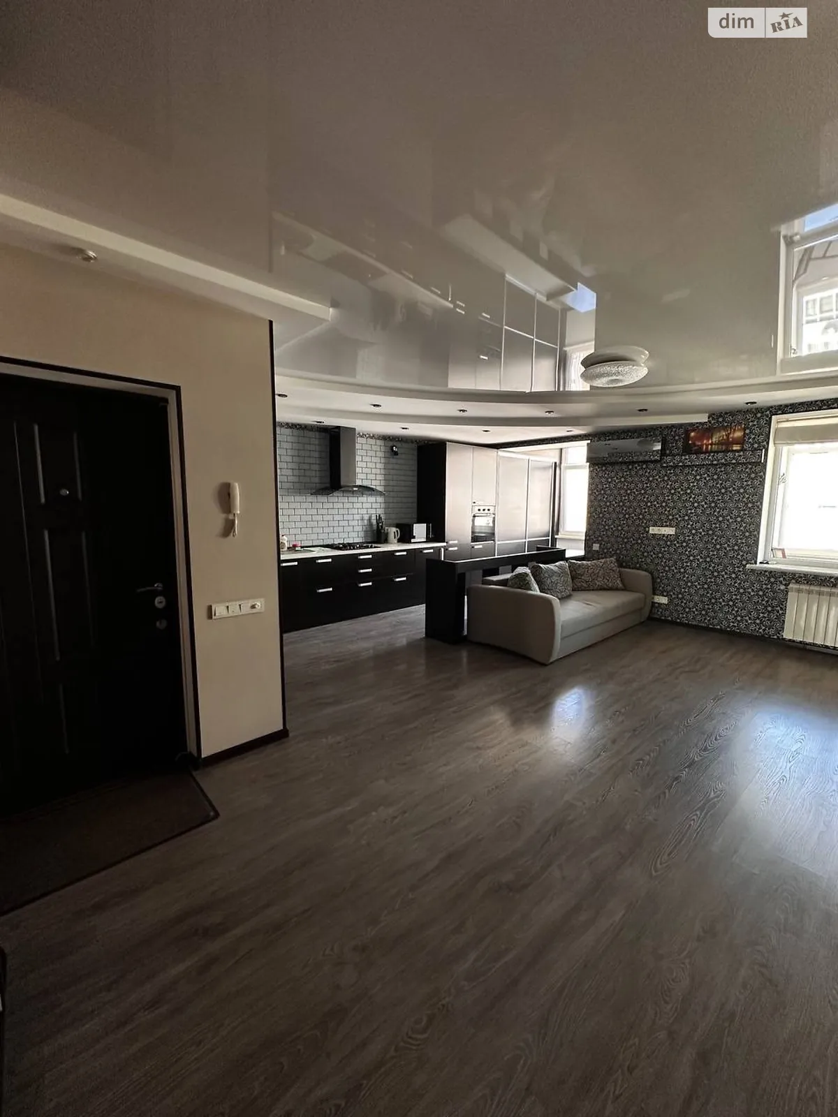 Сдается в аренду 3-комнатная квартира 85.6 кв. м в Одессе, ул. Зоопарковая, 12 - фото 1