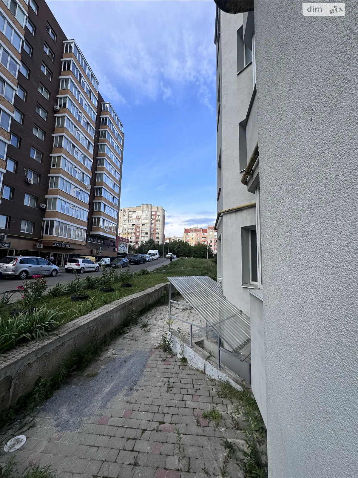Продается 1-комнатная квартира 45 кв. м в Ровно, ул. Соборная, 283 - фото 1