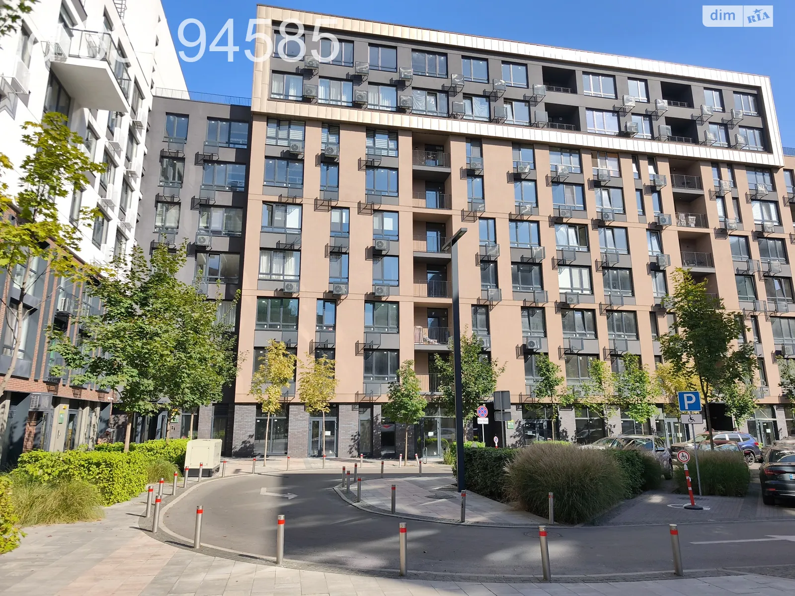 Продається 1-кімнатна квартира 36.3 кв. м у Києві, вул. Салютна, 2 - фото 1