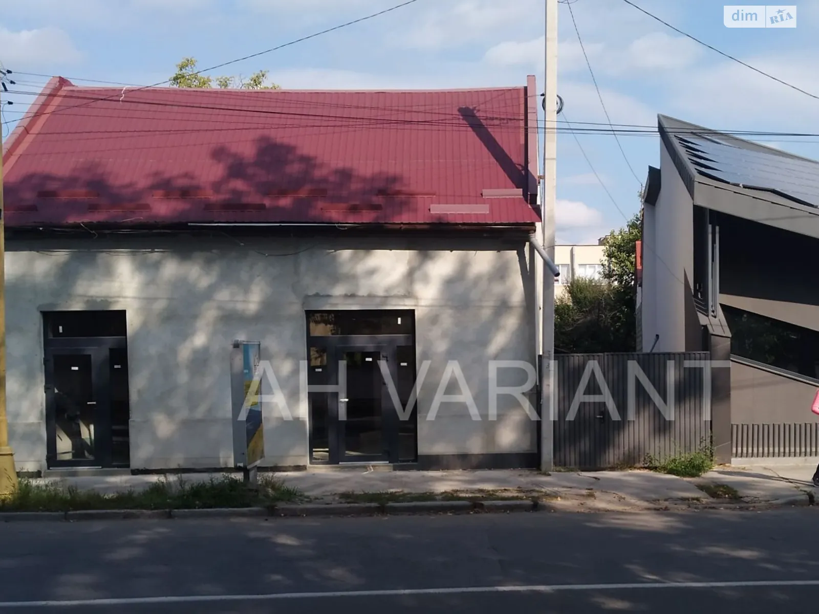 Сдается в аренду офис 22 кв. м в бизнес-центре, цена: 250 $ - фото 1