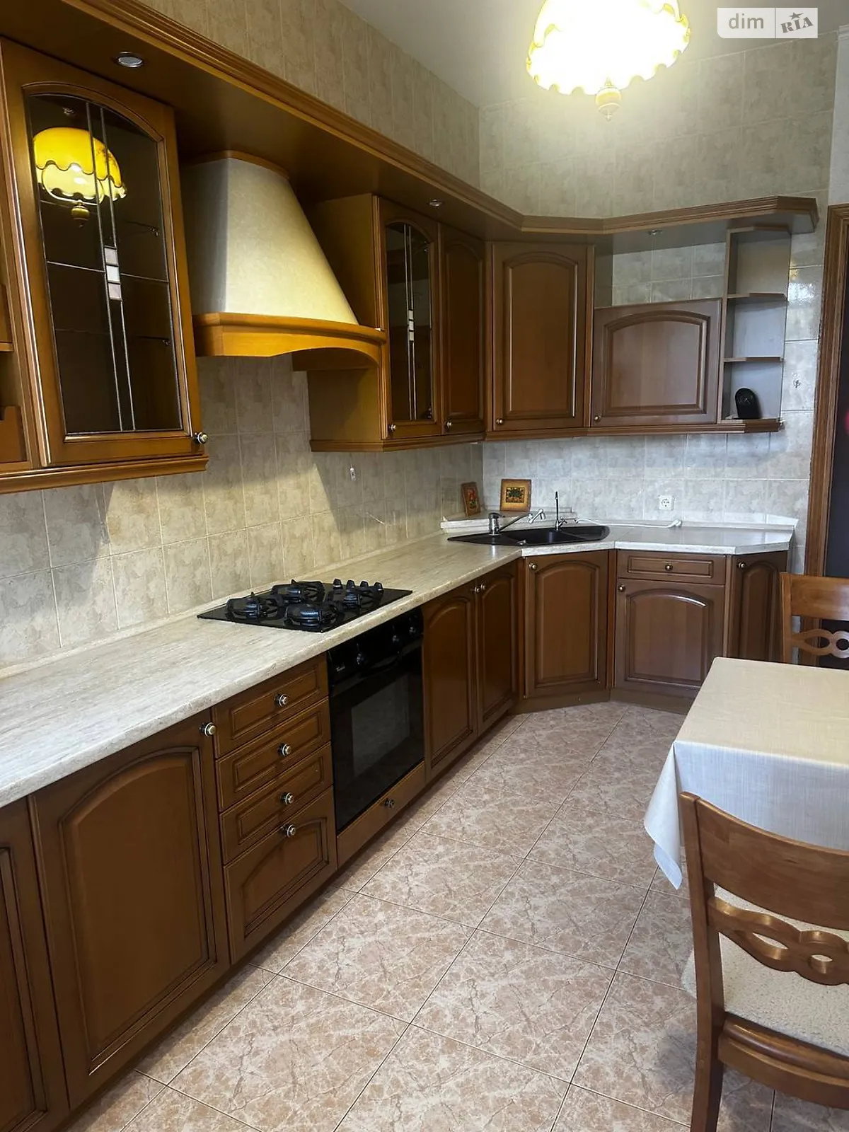 Сдается в аренду 3-комнатная квартира 120 кв. м в Одессе, ул. Довженко, 6 - фото 1