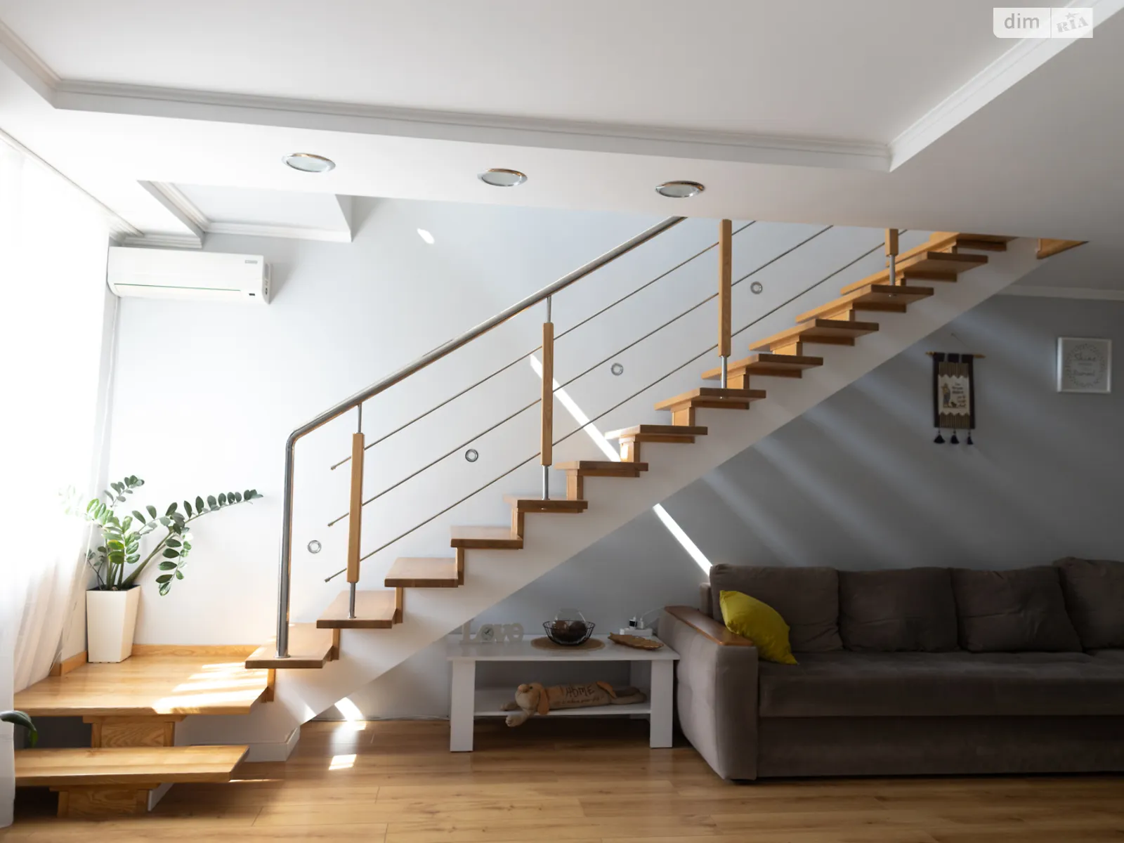 Продается 3-комнатная квартира 107.3 кв. м в Хмельницком, ул. Заречанская, 11Б - фото 1