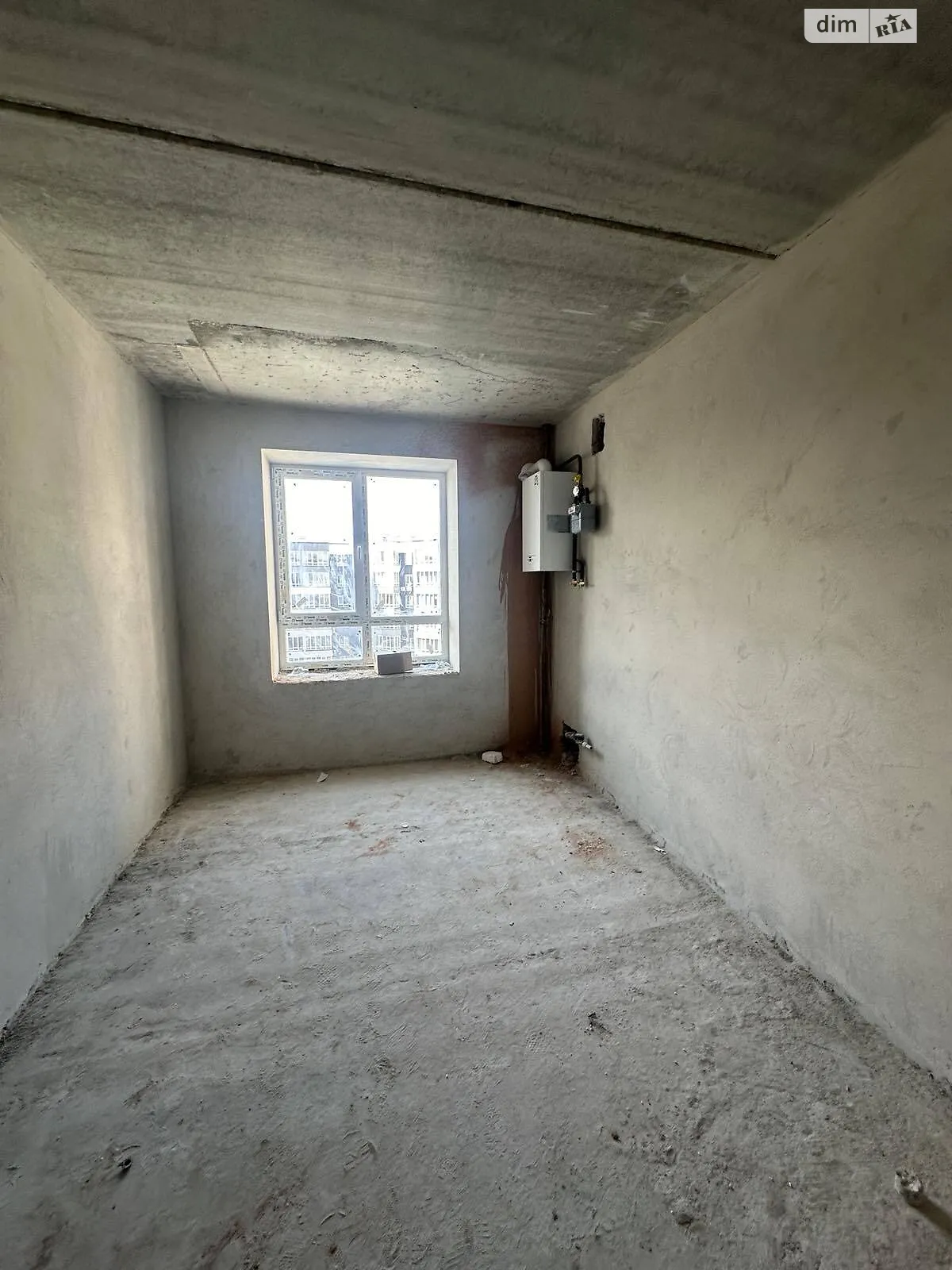 Продается 3-комнатная квартира 97.3 кв. м в Ивано-Франковске, ул. Приозерная, 28 - фото 1