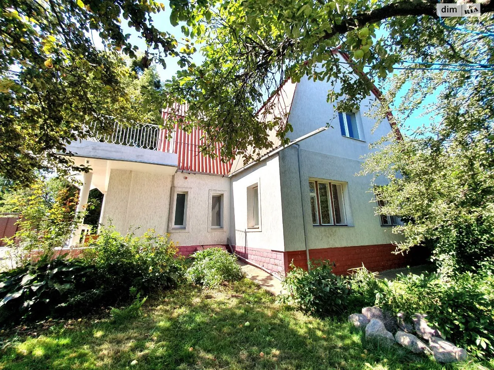 Продается дом на 2 этажа 127 кв. м с камином, цена: 150000 $ - фото 1