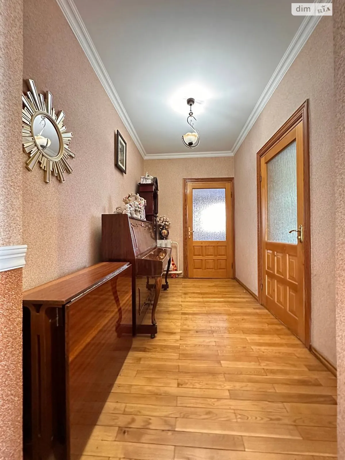 Продається частина будинку 241 кв. м з банею/сауною, цена: 179000 $ - фото 1