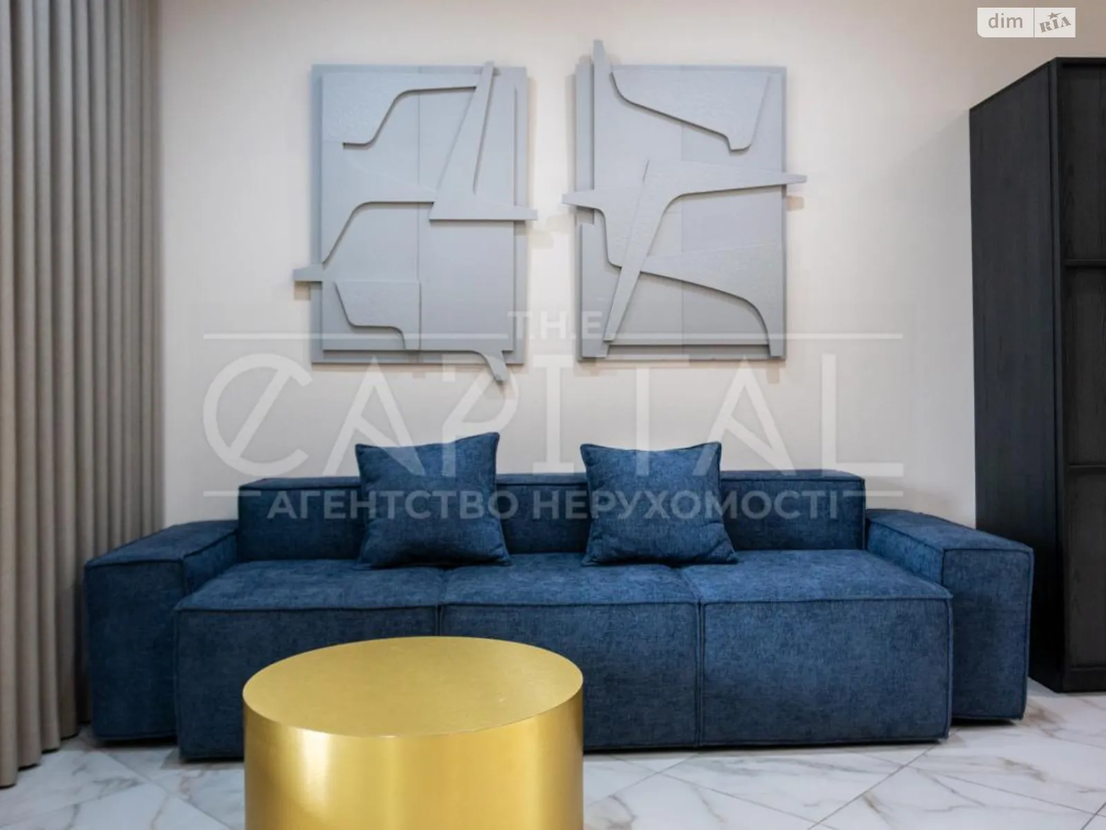 Продается офис 100 кв. м в бизнес-центре, цена: 450000 $ - фото 1