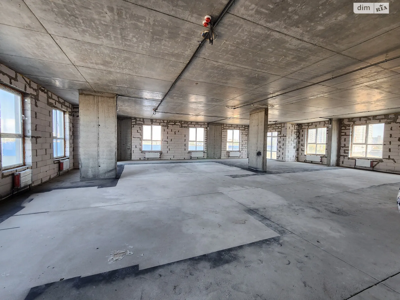 Продается офис 364.3 кв. м в бизнес-центре, цена: 331500 $ - фото 1