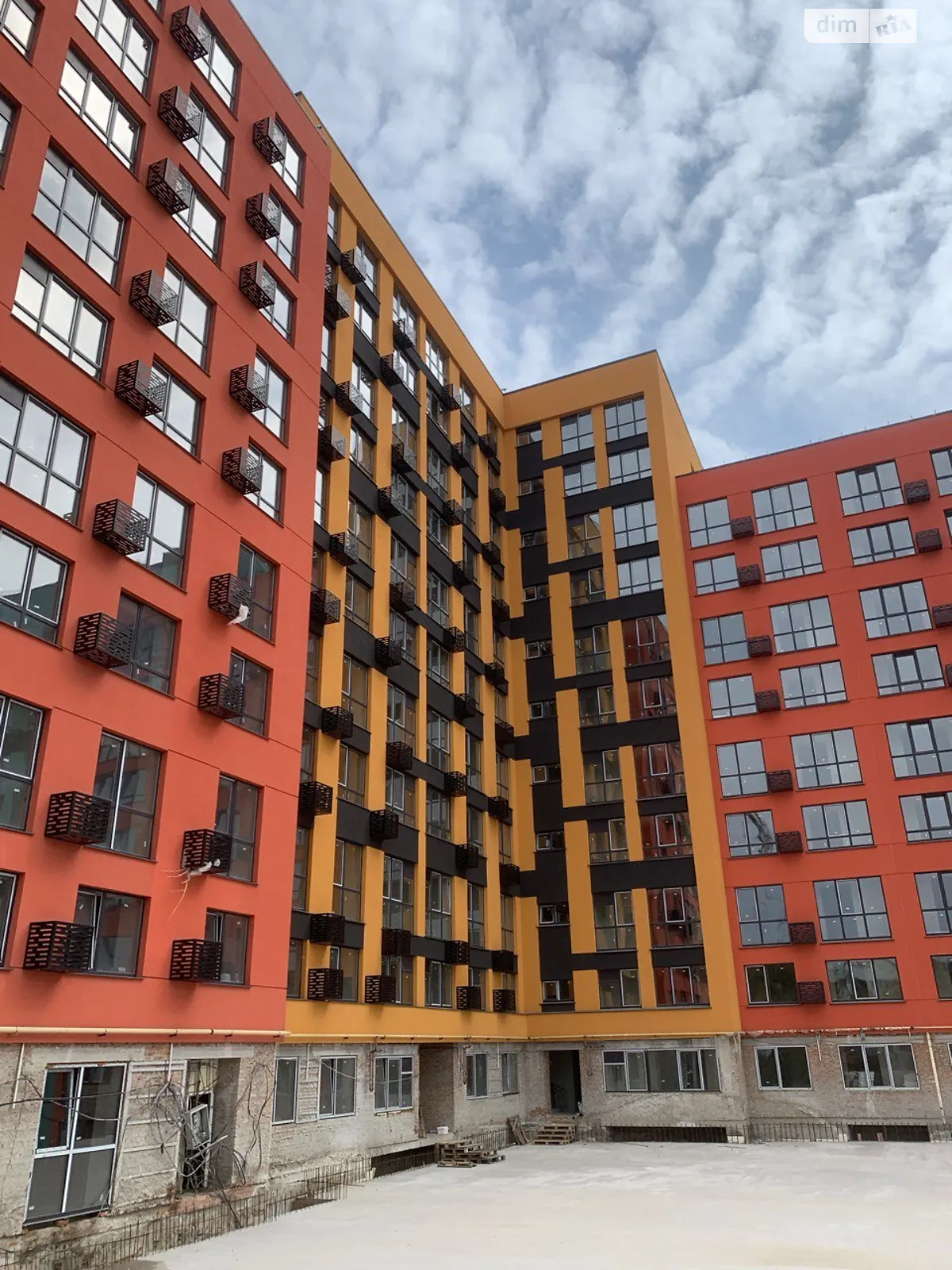 2-комнатная квартира 63.7 кв. м в Тернополе, ул. Академика Сергея Королева, 7Б - фото 1