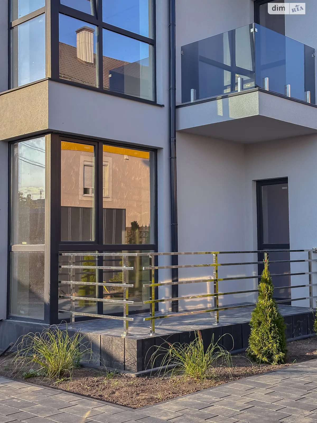 Продается 1-комнатная квартира 50 кв. м в Ровно, ул. Красногорская, 26 - фото 1