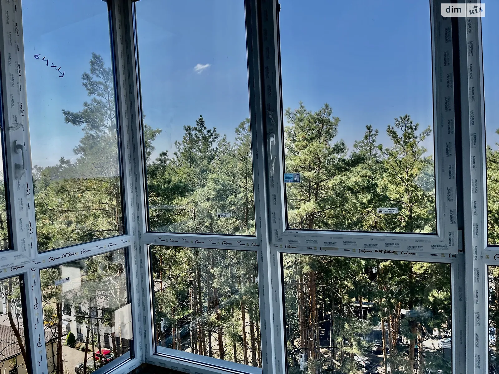 Продается 2-комнатная квартира 65.49 кв. м в Гостомеле, ул. Соборная, 1 - фото 1