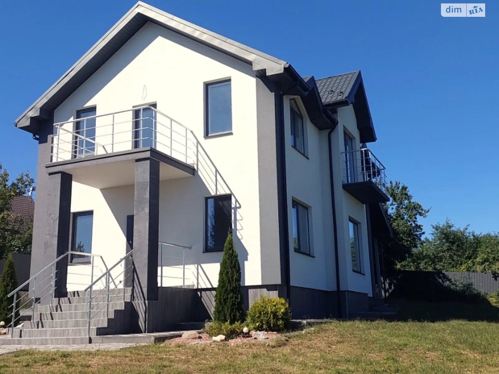 Продается дом на 2 этажа 180 кв. м с садом, цена: 190000 $ - фото 1