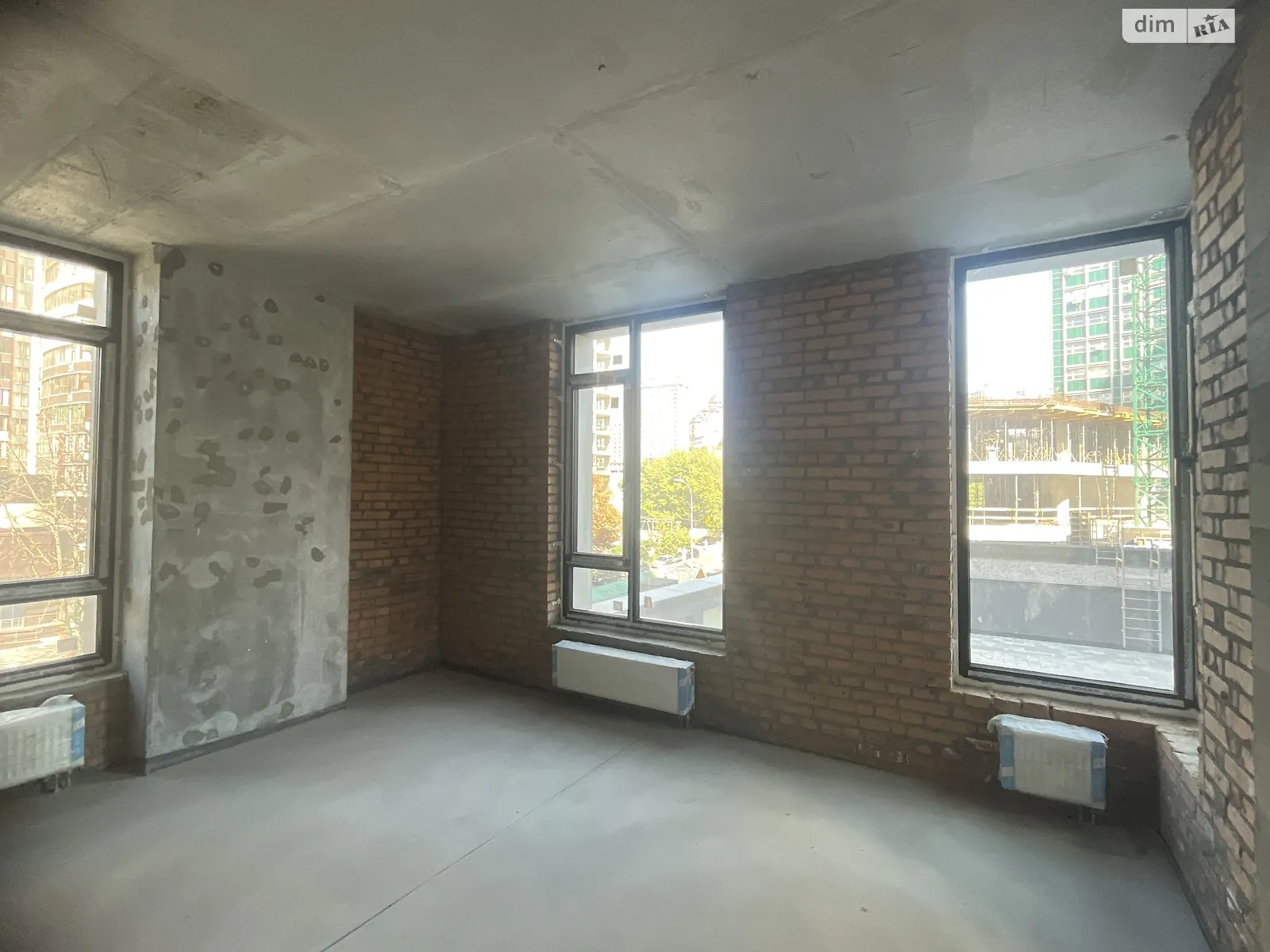 Продается 3-комнатная квартира 124.3 кв. м в Киеве, ул. Василия Тютюнника, 39 - фото 1