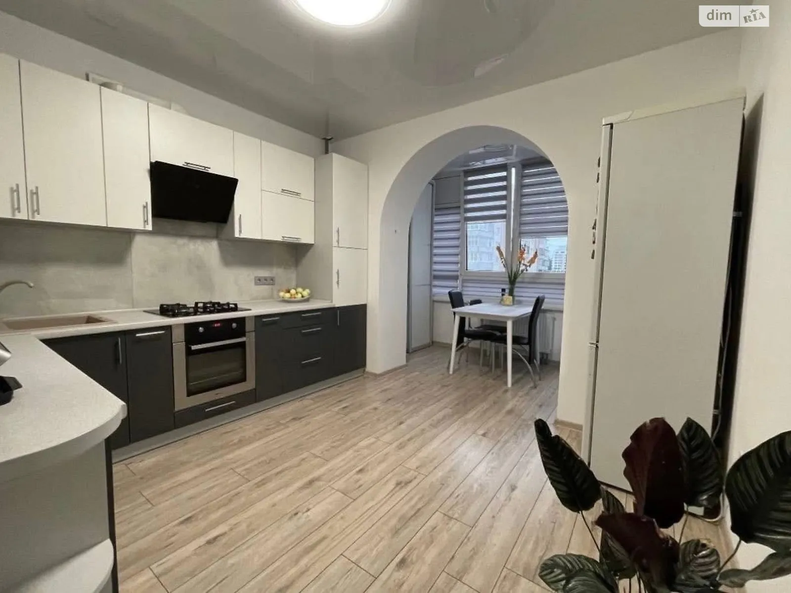 Продается 1-комнатная квартира 53 кв. м в Хмельницком, ул. Староміська, 52А - фото 1