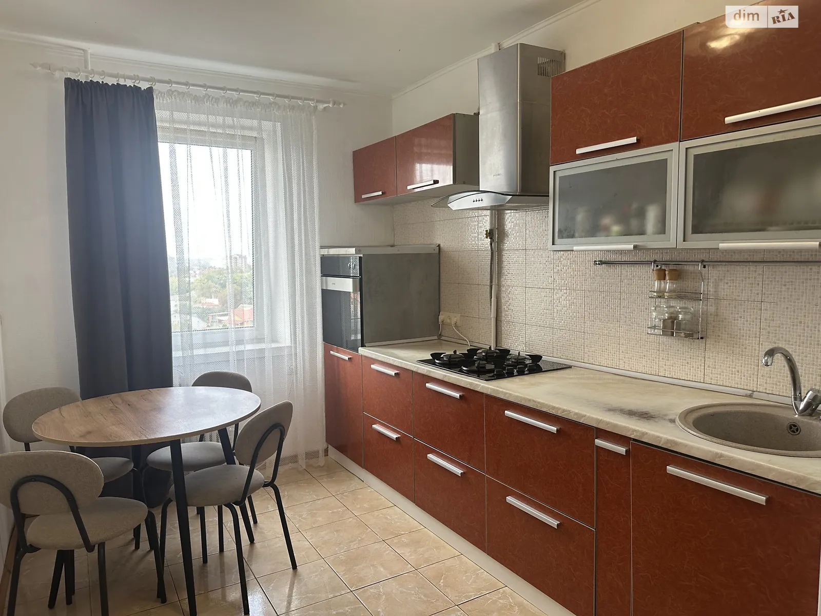 Продается 3-комнатная квартира 60.8 кв. м в Ровно, ул. Савура Клима, 14 - фото 1