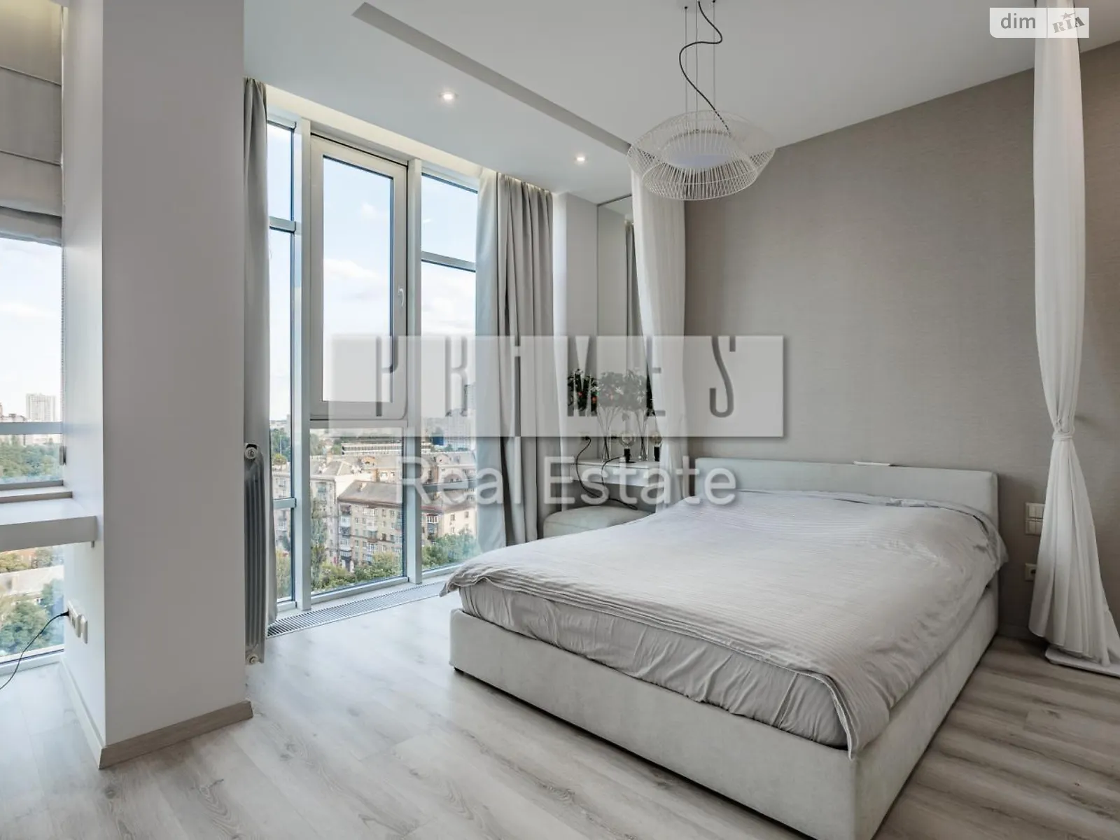 Продається 3-кімнатна квартира 112 кв. м у Києві, вул. Авіаконструктора Антонова, 2Б - фото 1