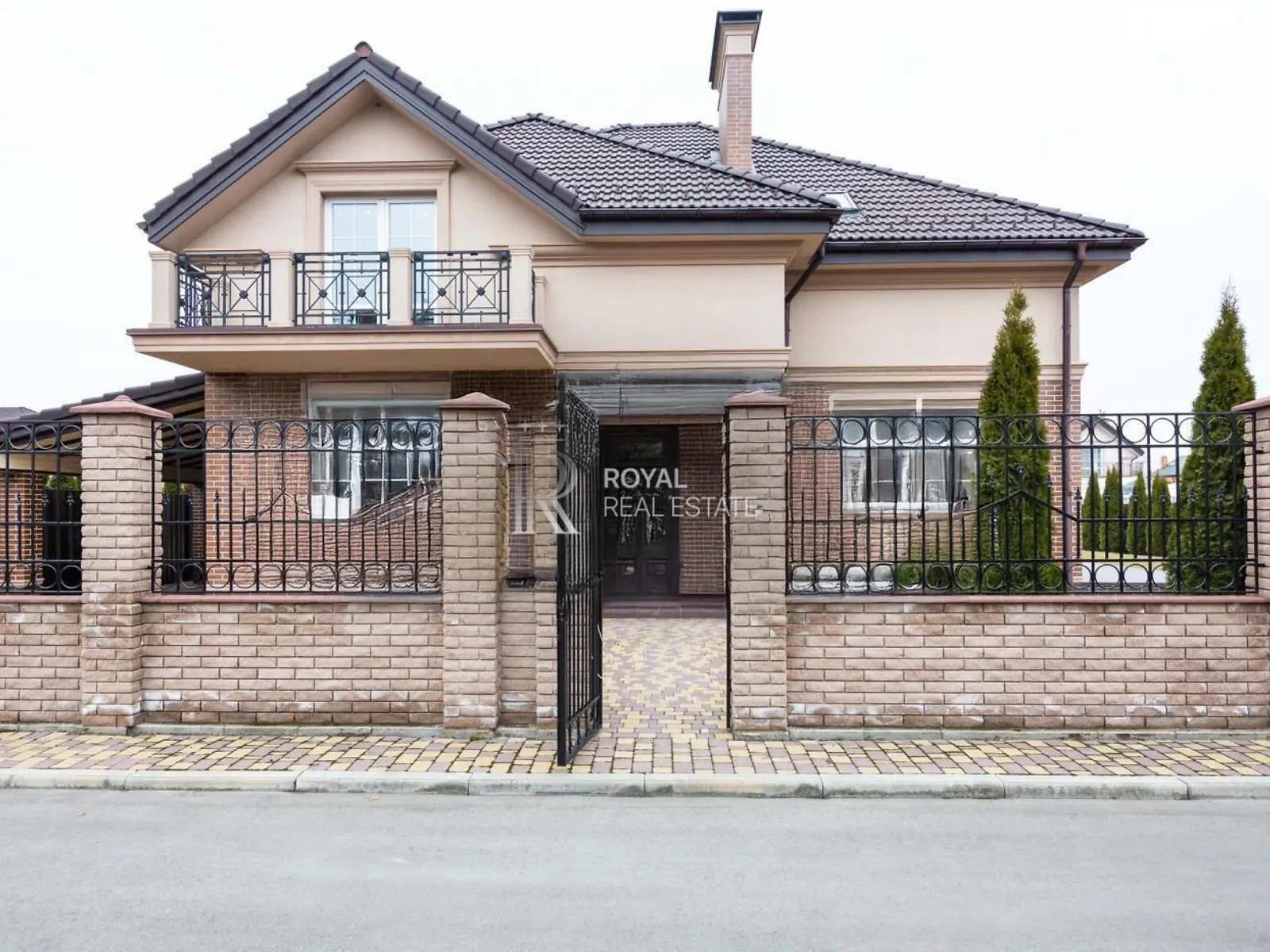 Продается дом на 2 этажа 246 кв. м с мебелью, цена: 268000 $ - фото 1