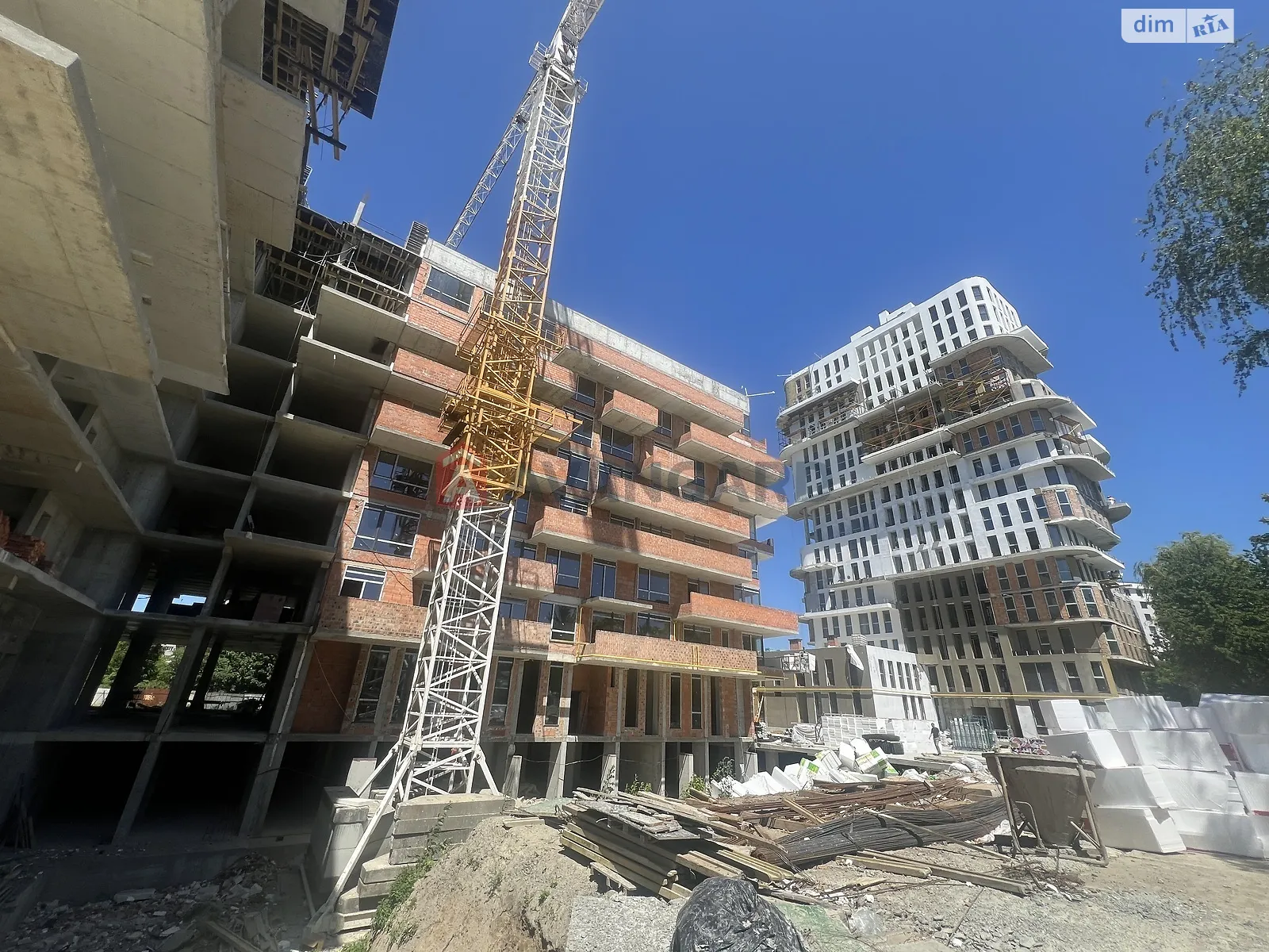 Продается 2-комнатная квартира 79 кв. м в Львове, ул. Сиреневая, 24А - фото 1