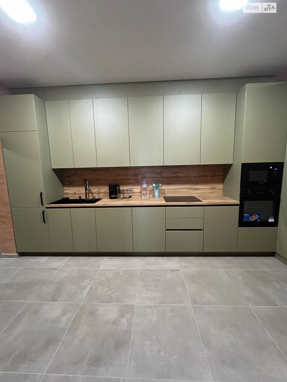 Сдается в аренду 2-комнатная квартира 84 кв. м в Одессе, Фонтанская дор. - фото 1