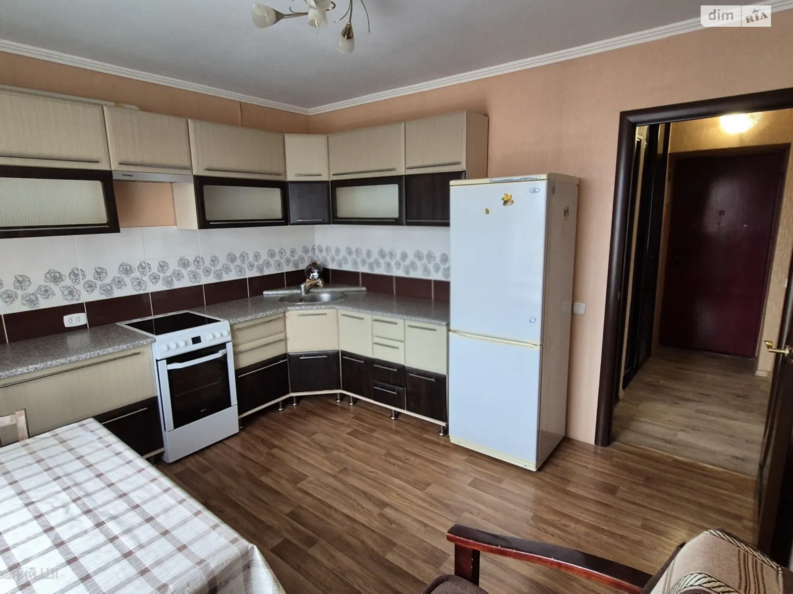 Продається 2-кімнатна квартира 37 кв. м у Хмельницькому, вул. Молодіжна, 15/1 - фото 1