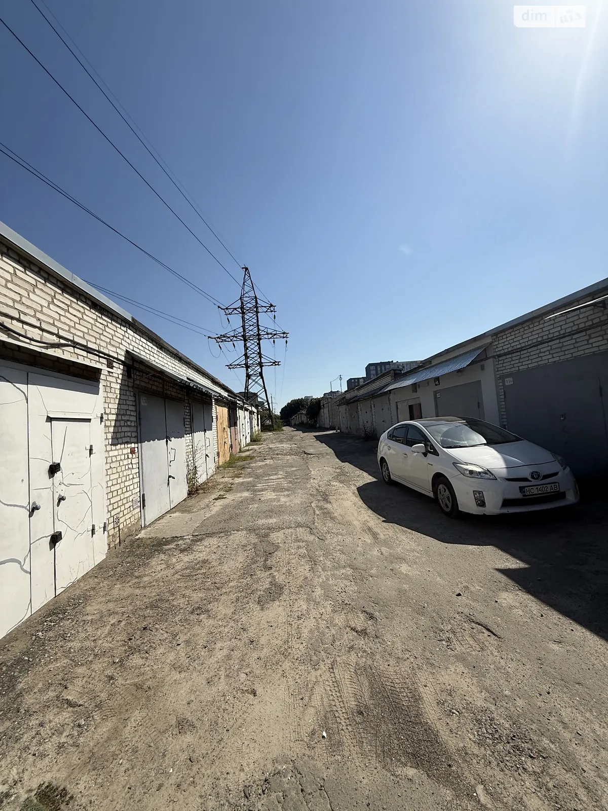 Продается отдельно стоящий гараж под легковое авто на 37.4 кв. м, цена: 13000 $ - фото 1