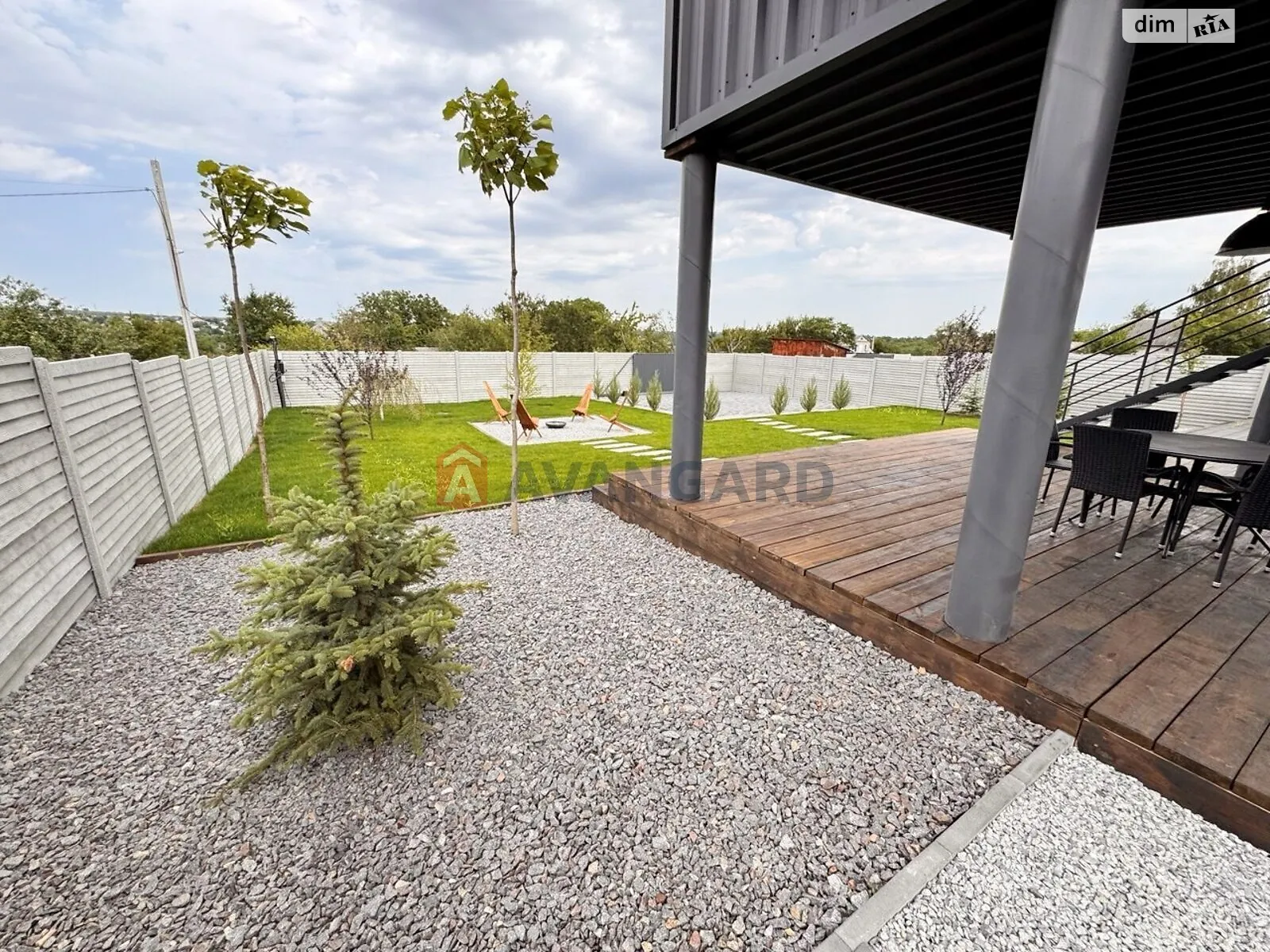 Продается объект сферы услуг 42 кв. м в 2-этажном здании, цена: 187000 $ - фото 1