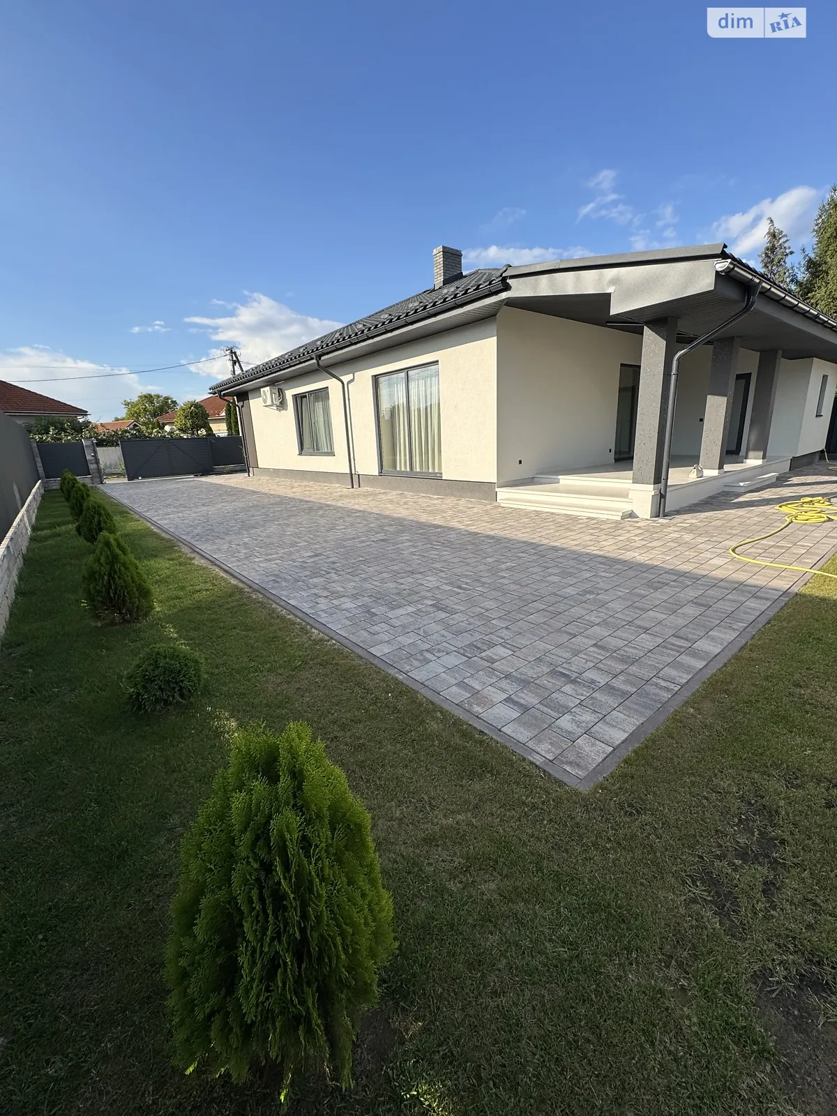 Продается одноэтажный дом 140 кв. м с подвалом, цена: 330000 $ - фото 1