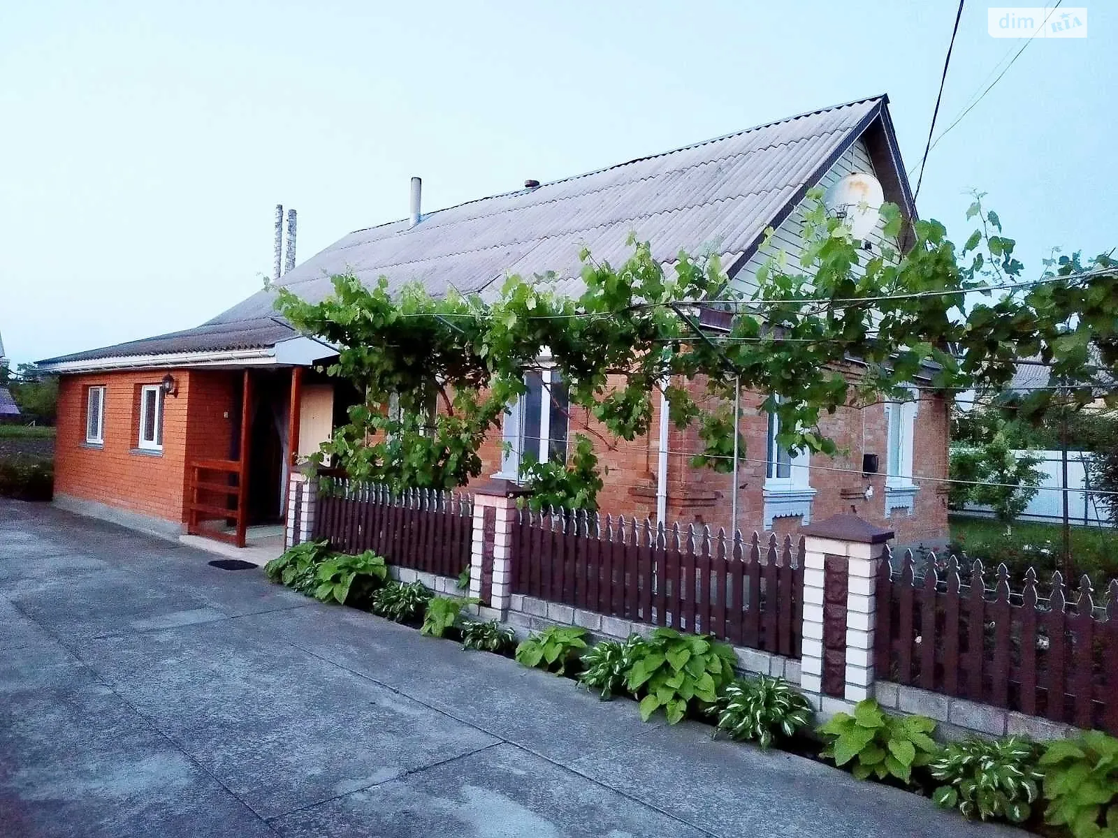 Продается одноэтажный дом 109 кв. м с садом, цена: 69000 $ - фото 1