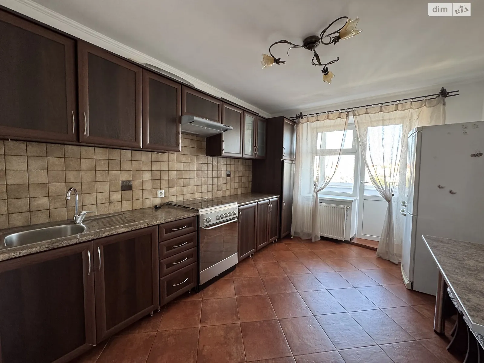 2-кімнатна квартира 78 кв. м у Тернополі, вул. Наливайка, 1А - фото 1