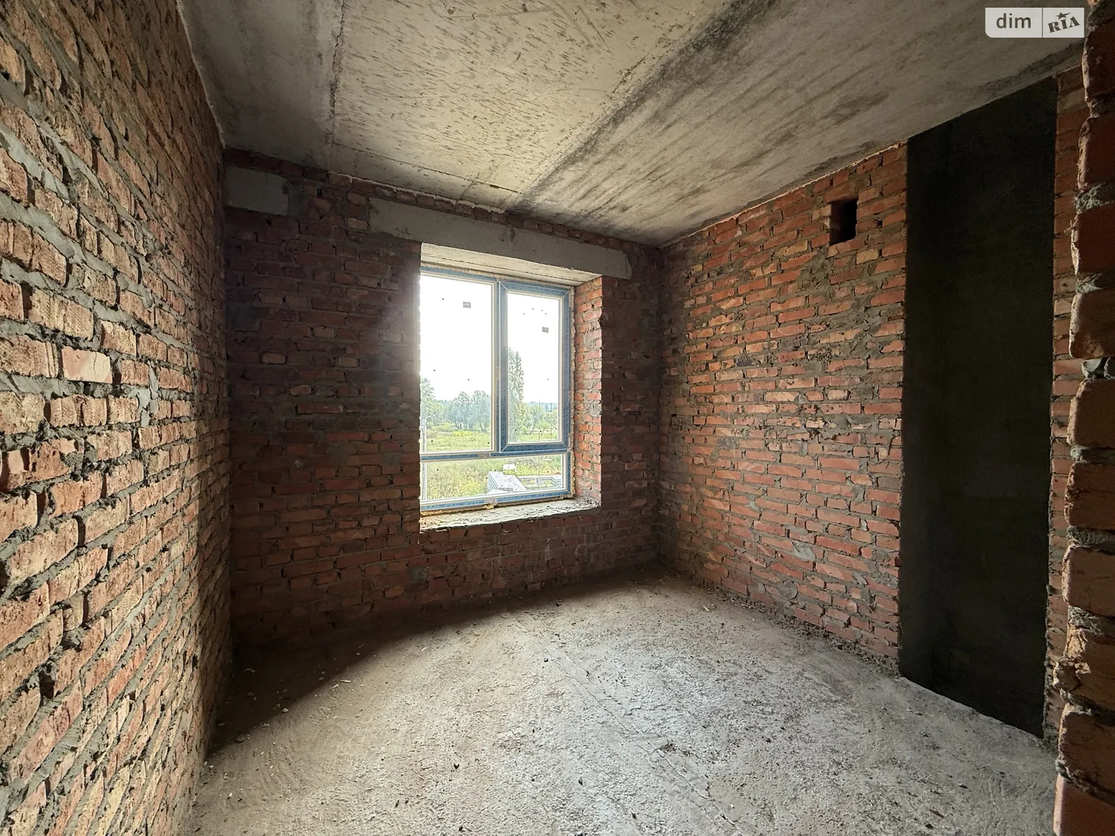 Продается 1-комнатная квартира 36 кв. м в Буче, ул. Саломеи Крушельницкой, 1 - фото 1