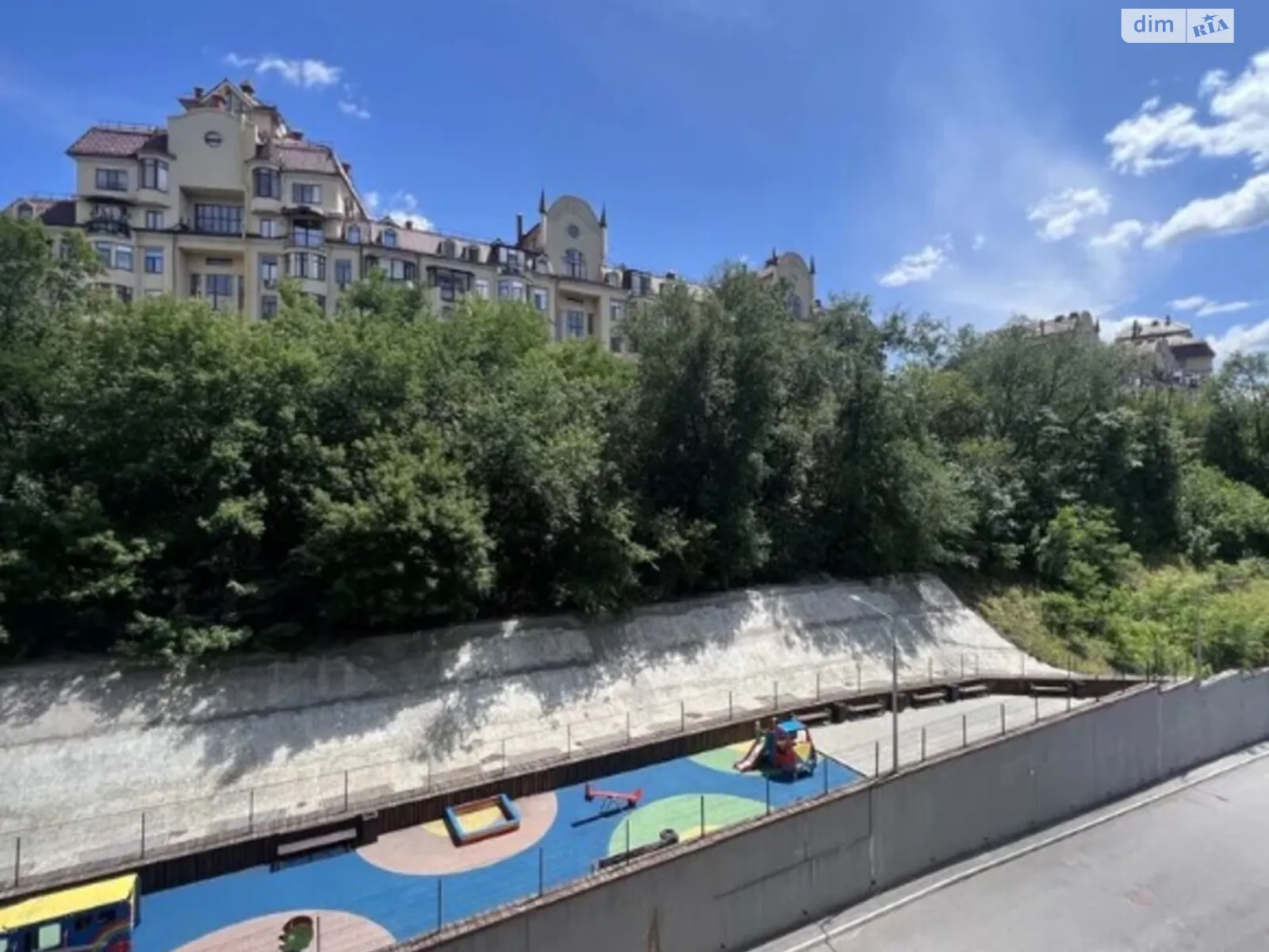 Продается 2-комнатная квартира 80 кв. м в Харькове, ул. Клочковская, 98А - фото 1