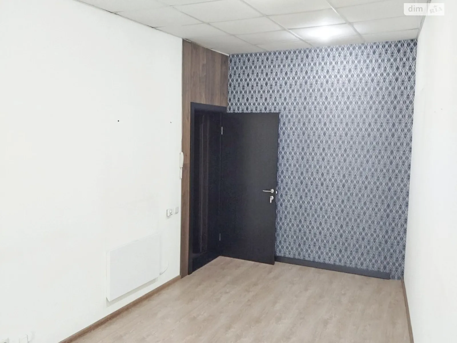 Сдается в аренду помещения свободного назначения 20 кв. м в 4-этажном здании, цена: 8010 грн - фото 1