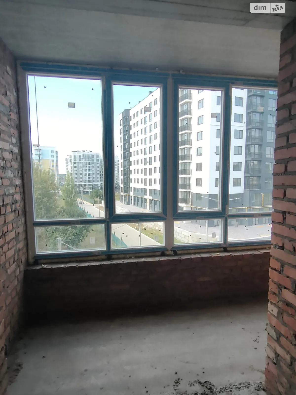 Продается 1-комнатная квартира 38 кв. м в Буче, ул. Саломеи Крушельницкой, 1 - фото 1