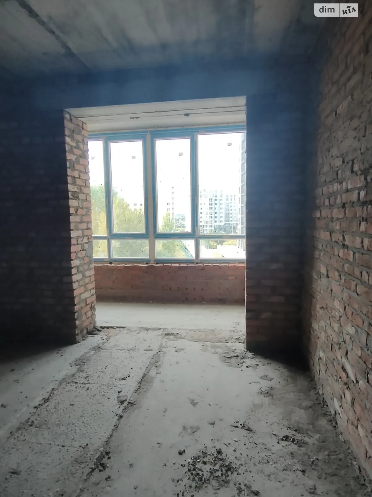 Продается 48-комнатная квартира 48 кв. м в Буче, ул. Саломеи Крушельницкой, 1 - фото 1