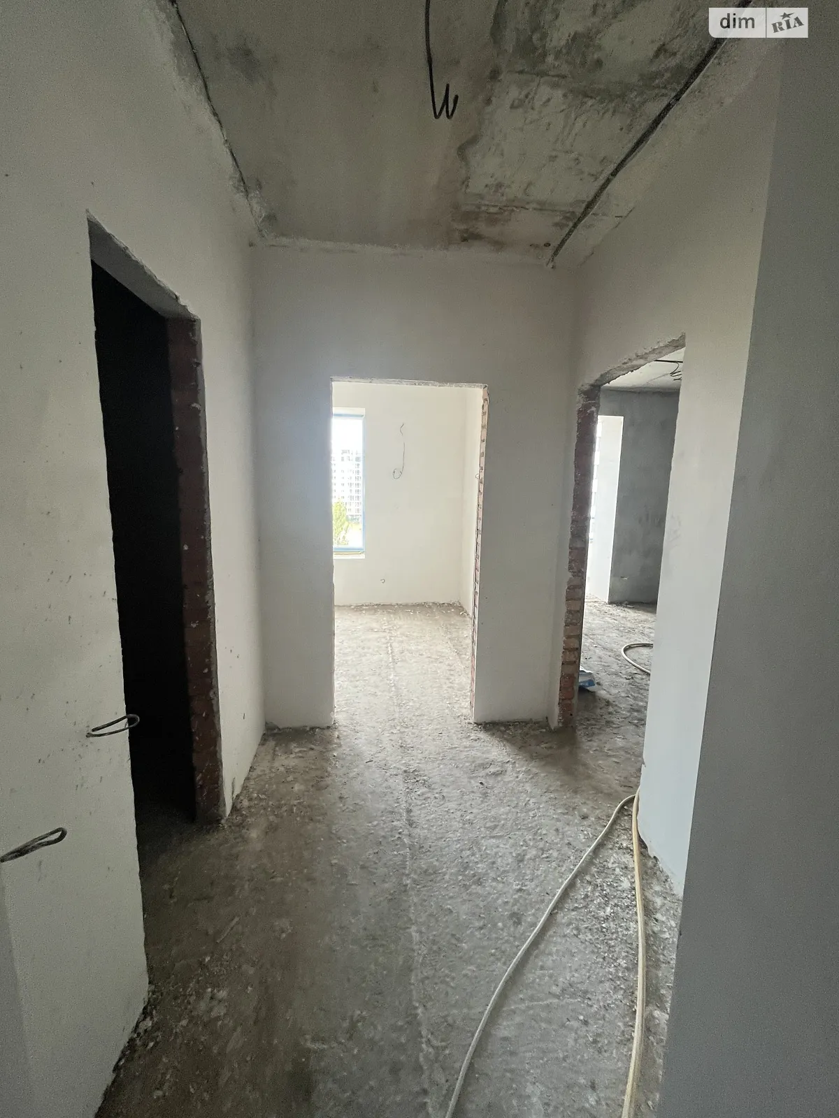 Продается 1-комнатная квартира 36 кв. м в Буче, ул. Саломеи Крушельницкой - фото 1