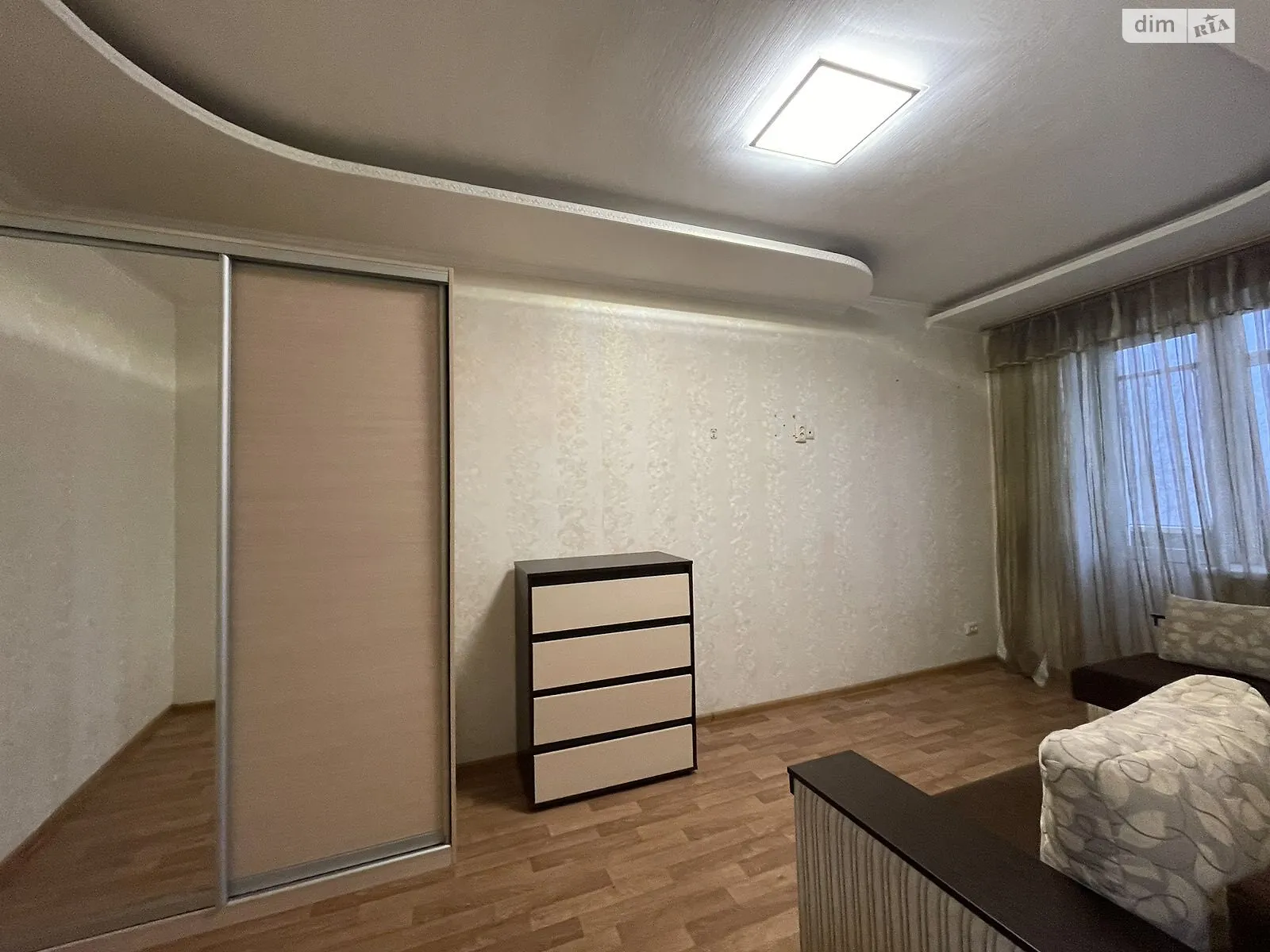 Продается 1-комнатная квартира 29.2 кв. м в Днепре, ул. Караваева, 15 - фото 1