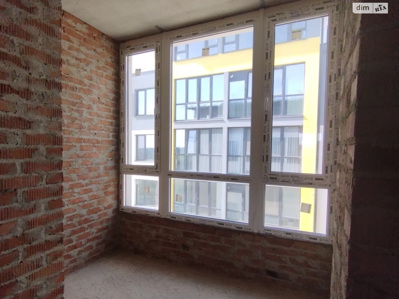 Продається 3-кімнатна квартира 77.1 кв. м у Петрикові, вул. Шептицького, 100 - фото 1