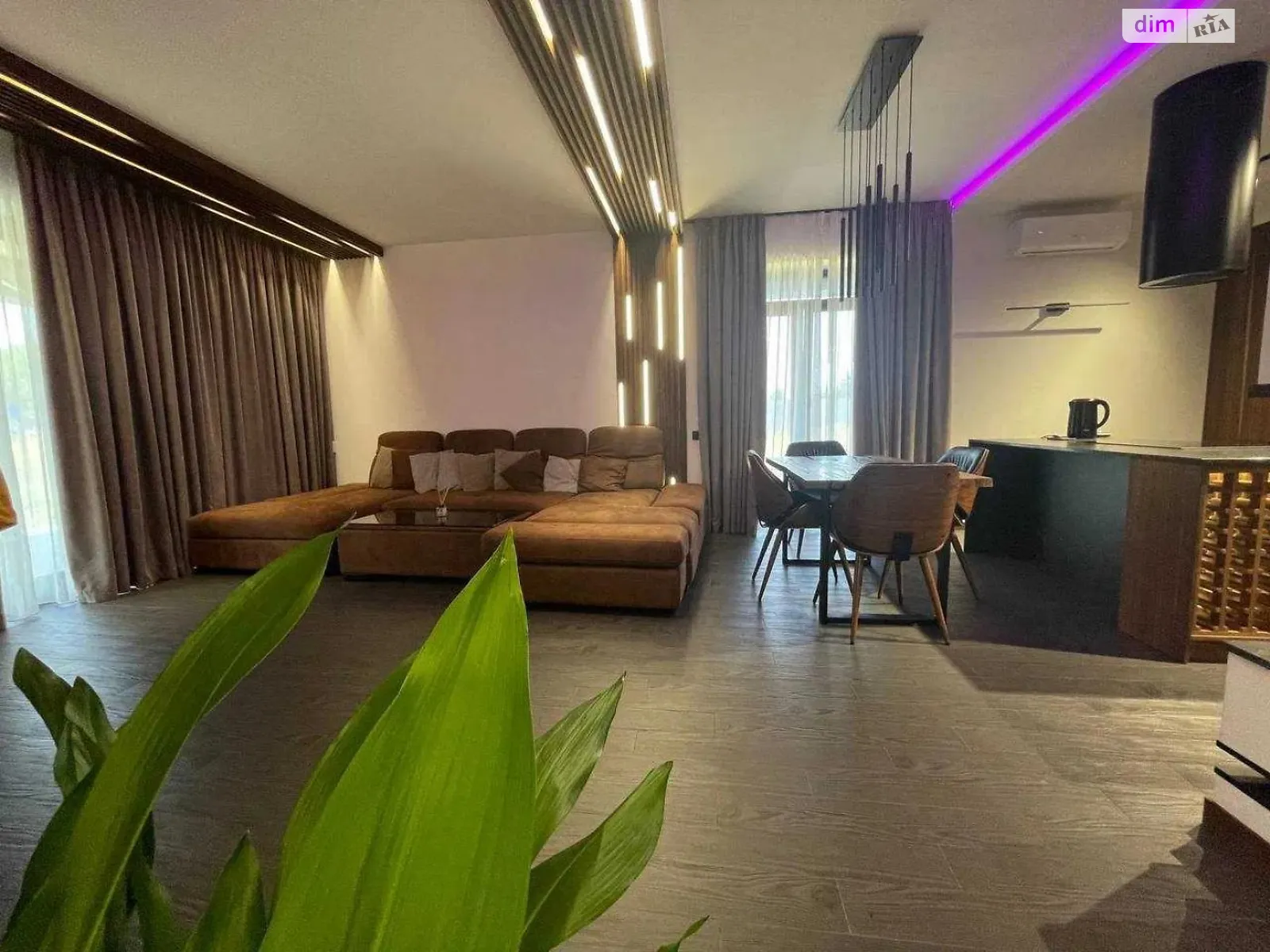 Продается одноэтажный дом 120 кв. м с верандой, цена: 210000 $ - фото 1