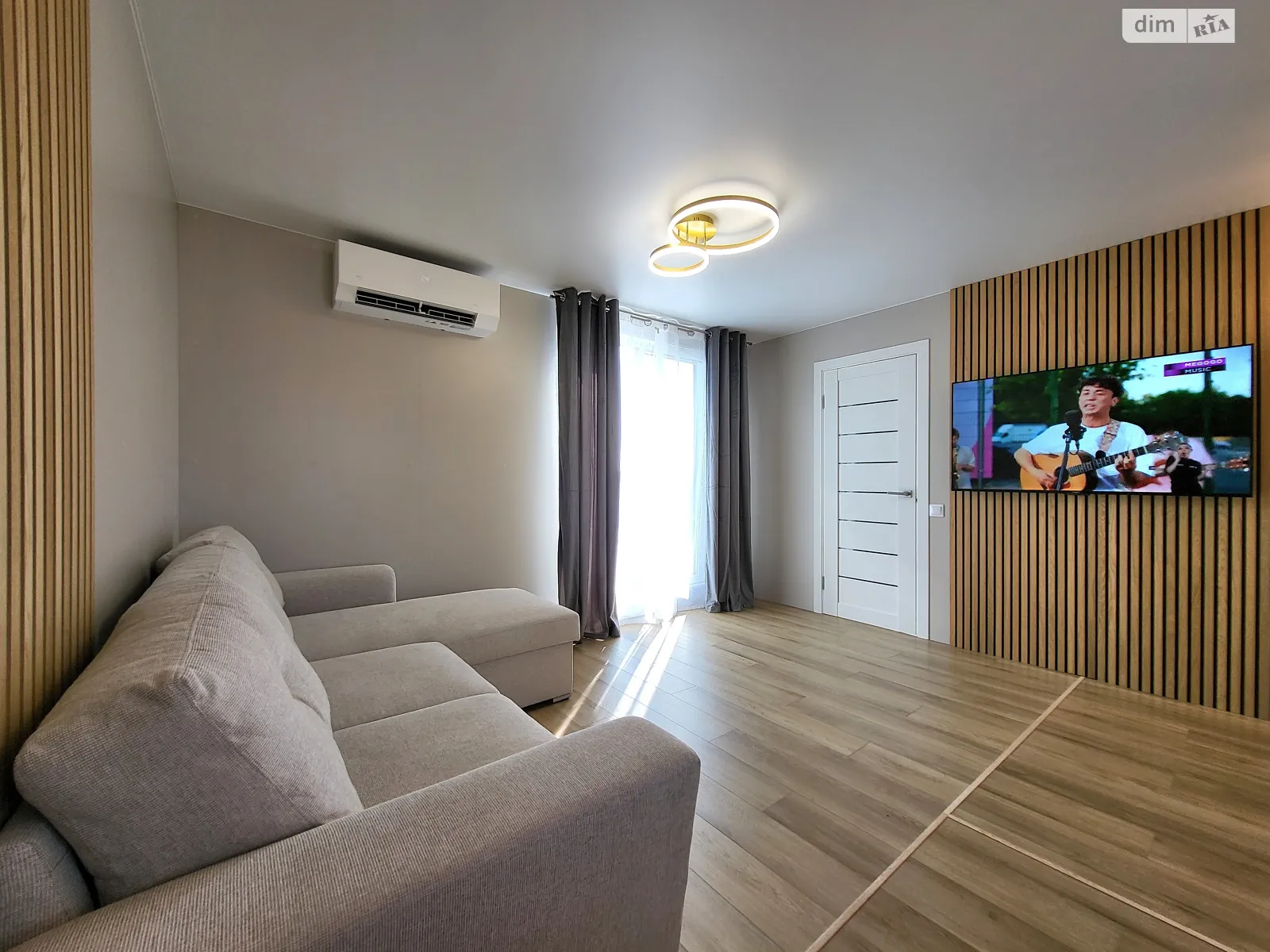 Продается одноэтажный дом 45 кв. м с гаражом, цена: 85000 $ - фото 1