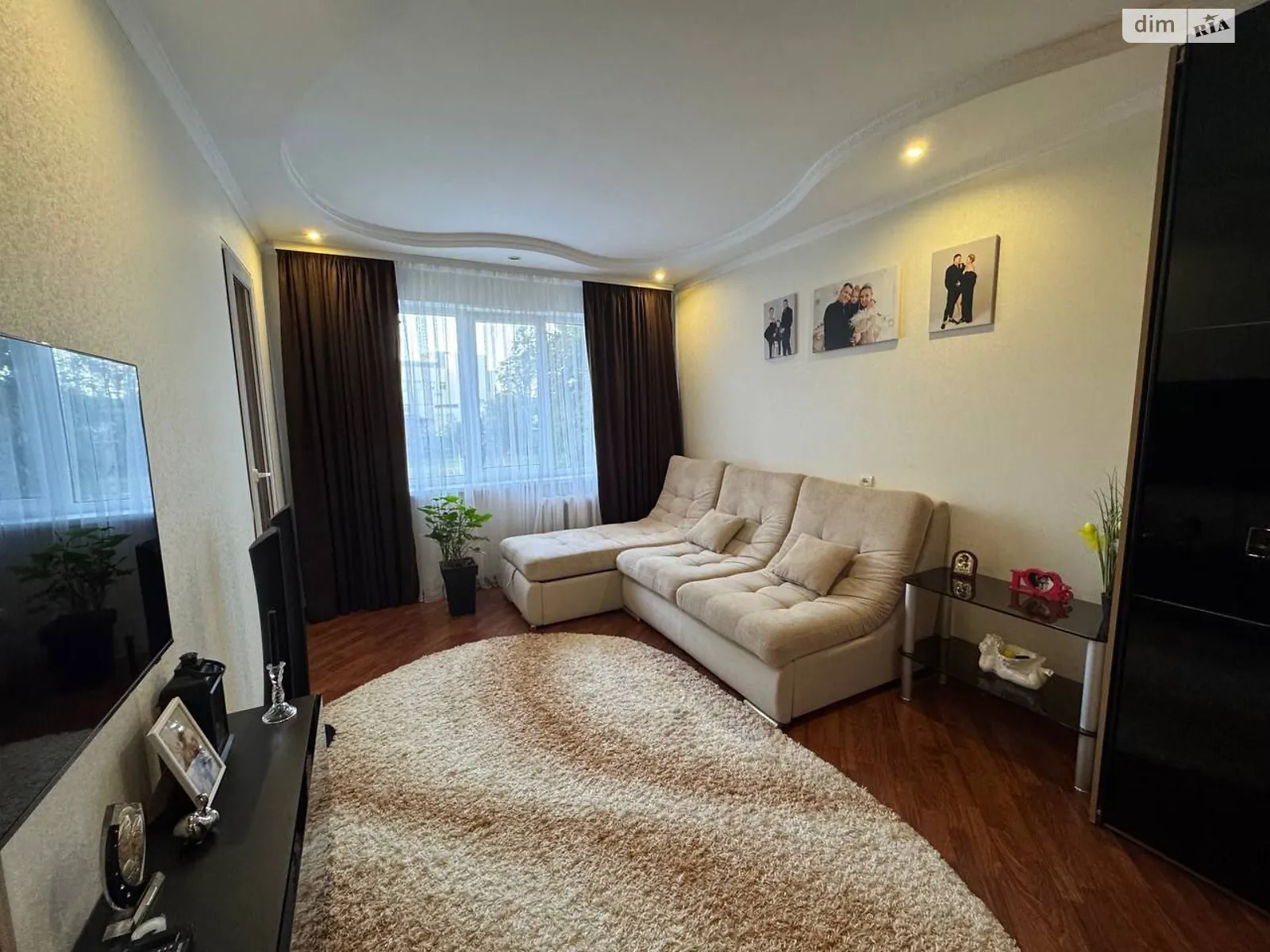 Продается 3-комнатная квартира 58.7 кв. м в Ровно, ул. Гайдамацкая, 11 - фото 1