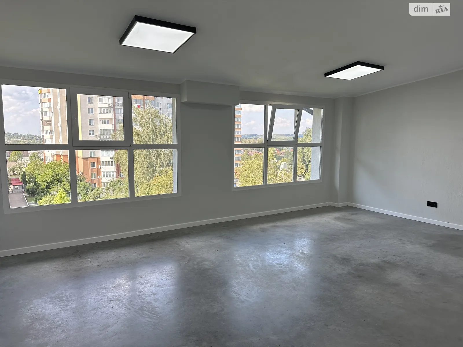 Сдается в аренду офис 38.6 кв. м в бизнес-центре, цена: 12000 грн - фото 1